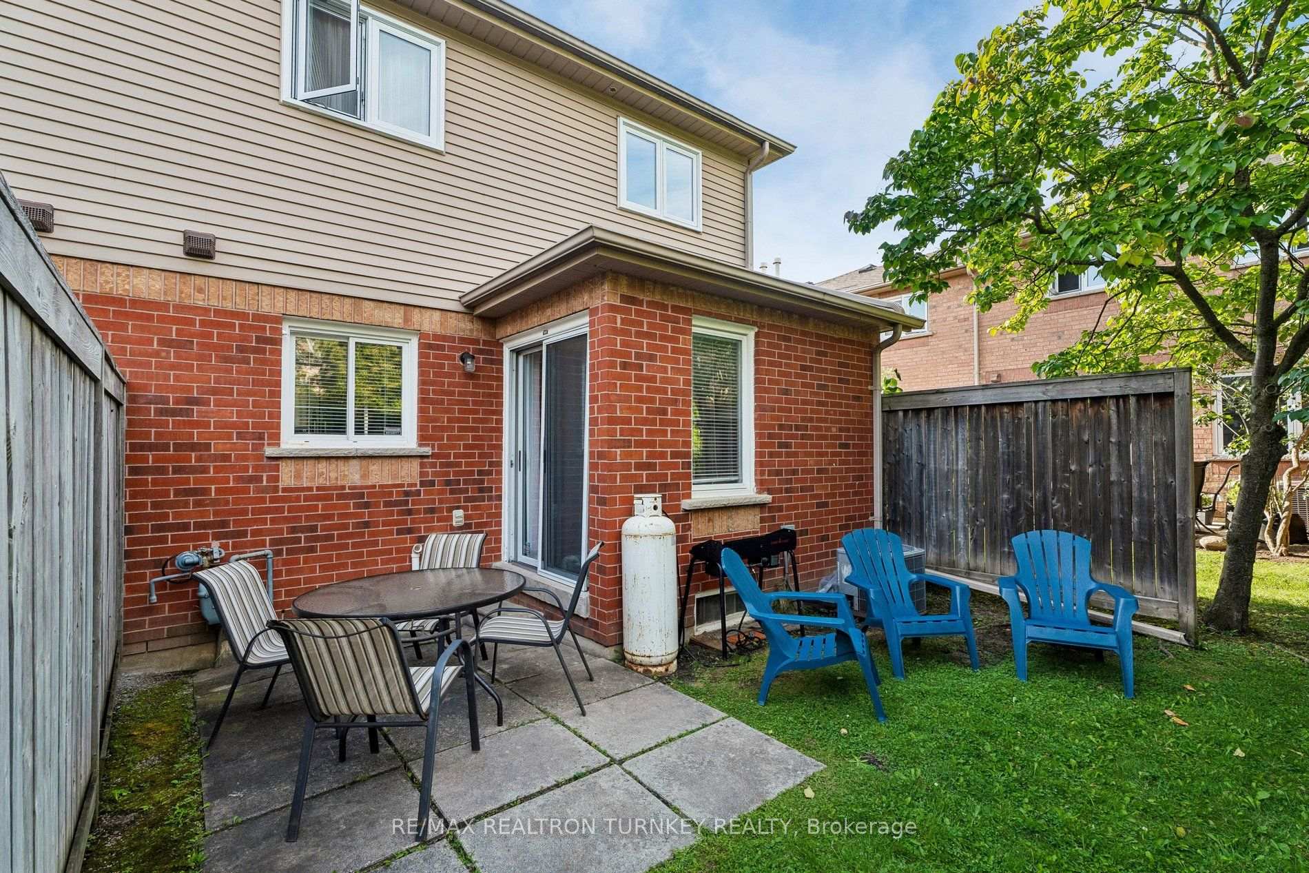 Photo 40 of 805 Playter Crescent, Newmarket, Armitage — HOMEH