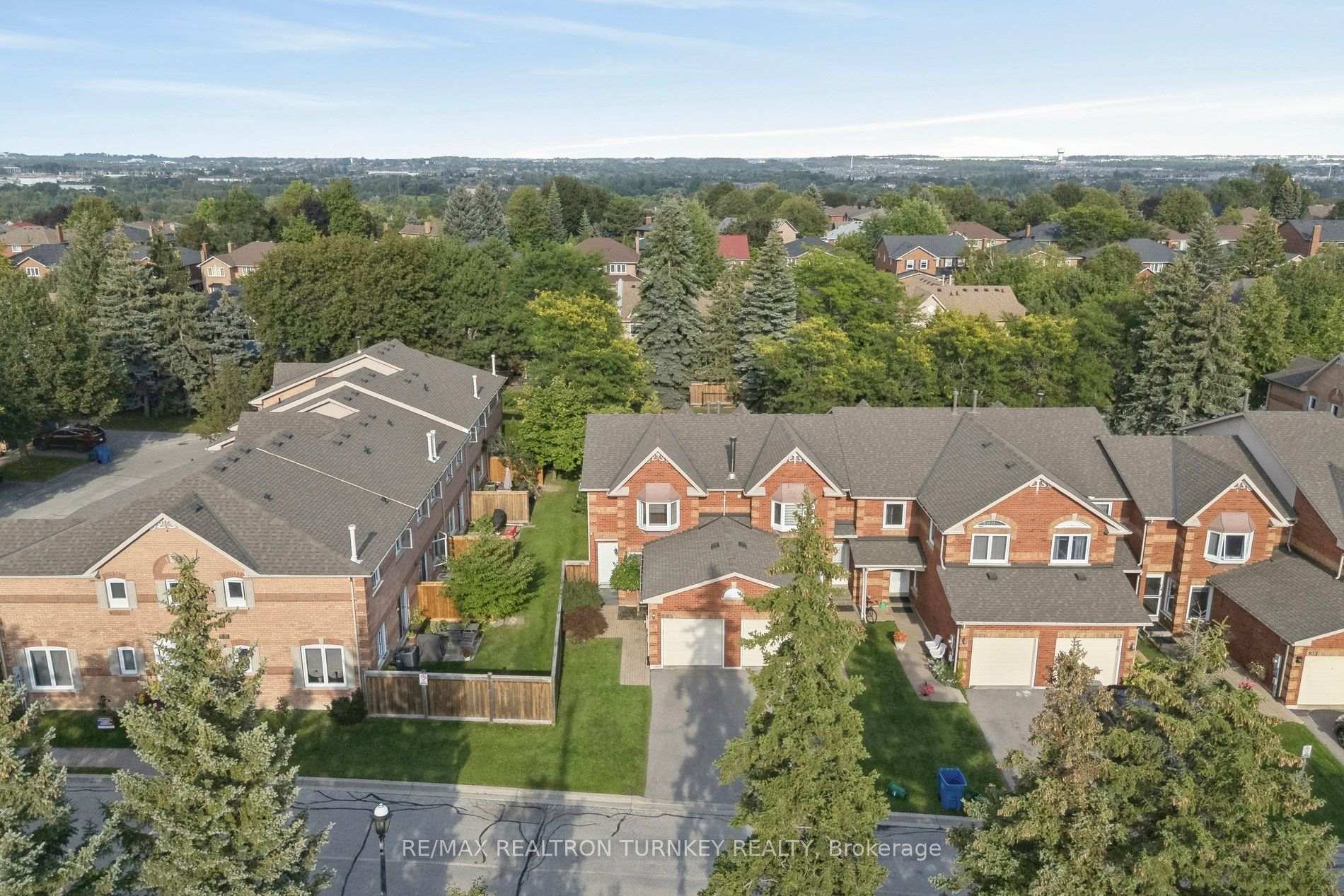 Photo 43 of 805 Playter Crescent, Newmarket, Armitage — HOMEH