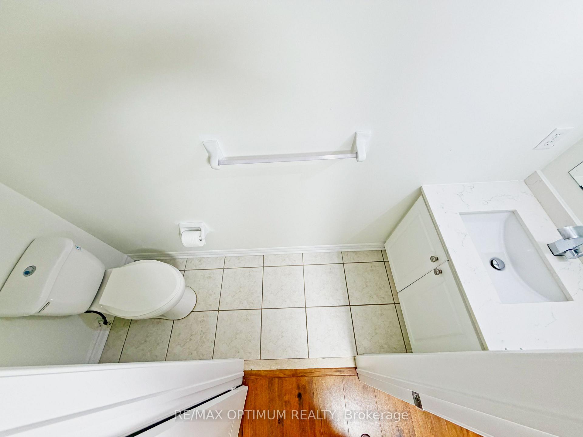 Photo 11 of Unit 17, 4620 Guildwood Way, Mississauga, Hurontario — HOMEH