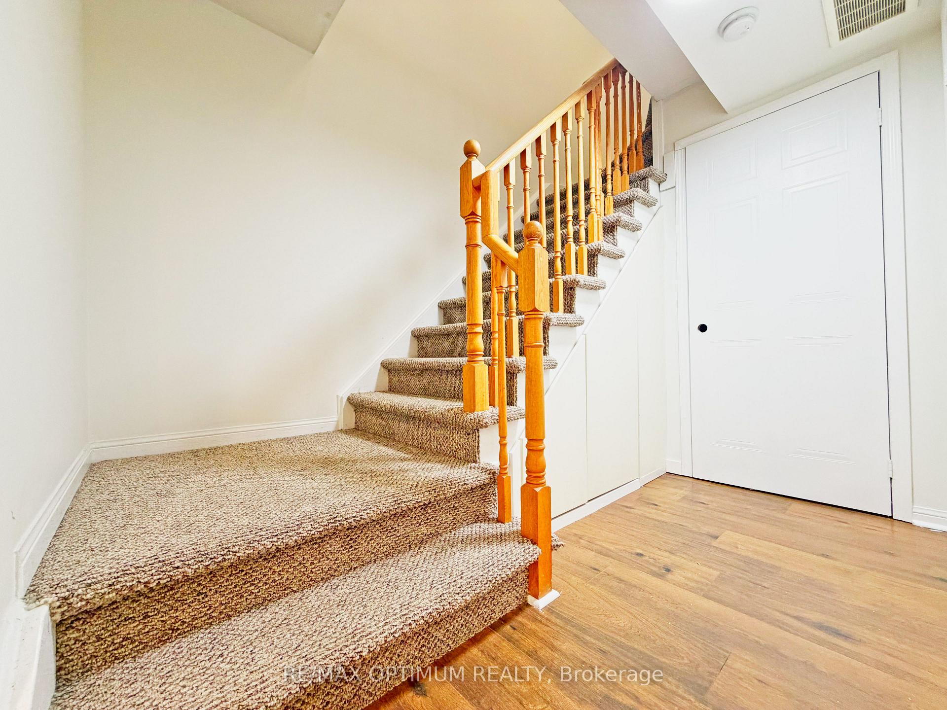 Photo 12 of Unit 17, 4620 Guildwood Way, Mississauga, Hurontario — HOMEH