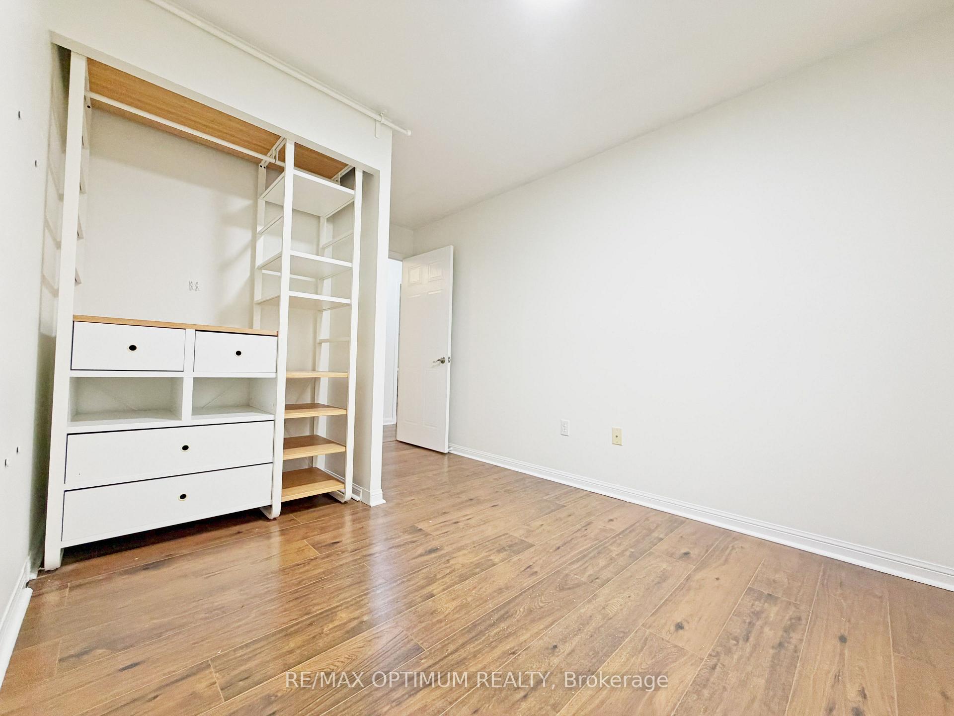 Photo 17 of Unit 17, 4620 Guildwood Way, Mississauga, Hurontario — HOMEH