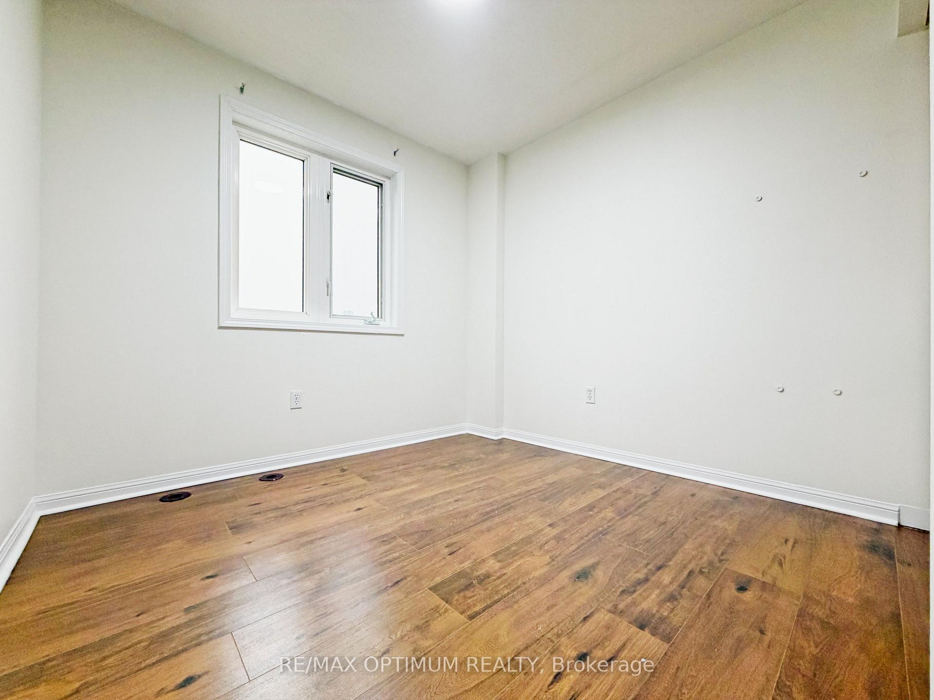 Photo 19 of Unit 17, 4620 Guildwood Way, Mississauga, Hurontario — HOMEH