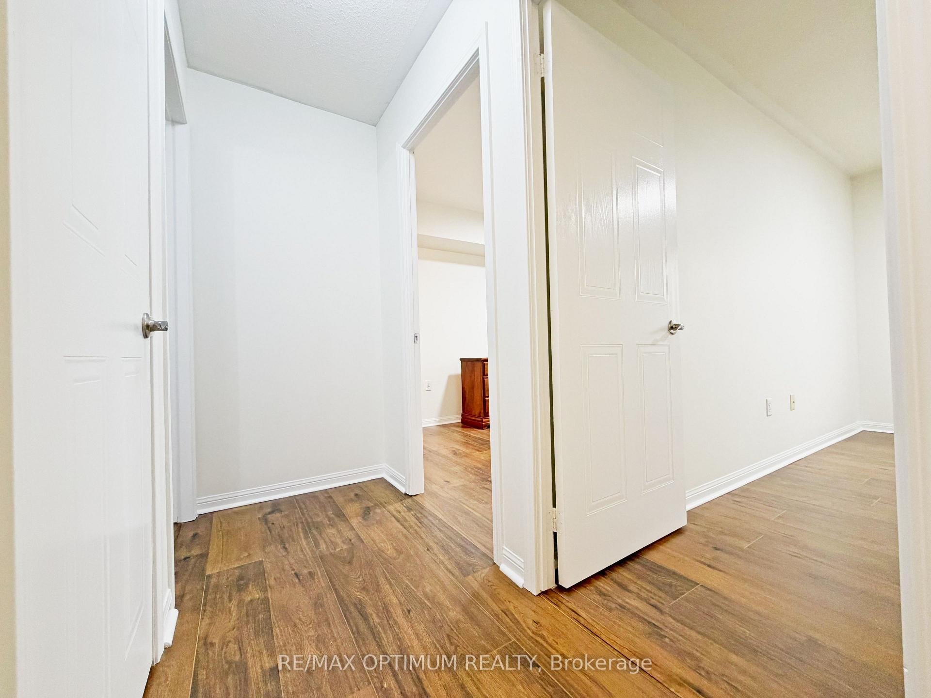 Photo 29 of Unit 17, 4620 Guildwood Way, Mississauga, Hurontario — HOMEH