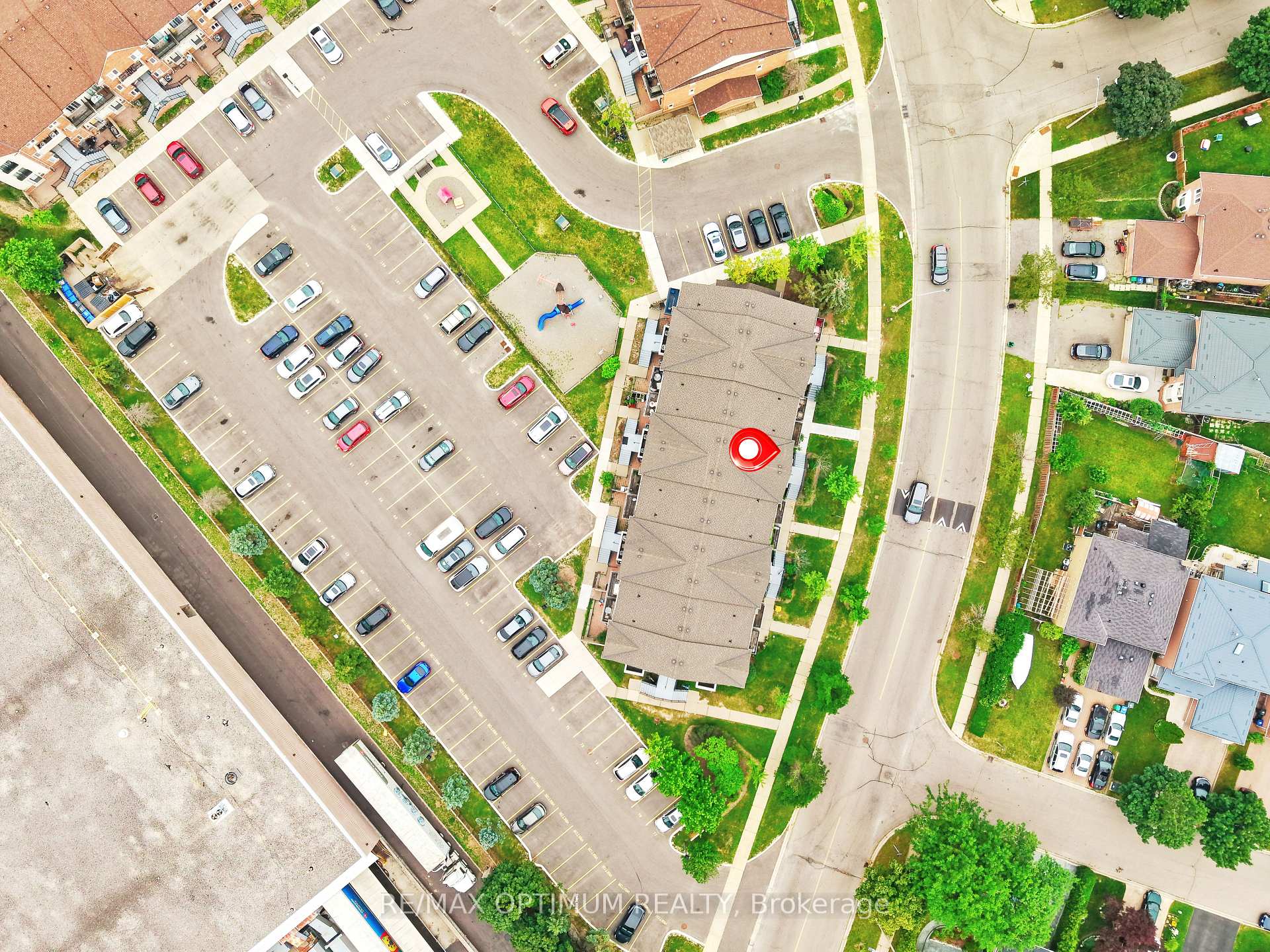 Photo 38 of Unit 17, 4620 Guildwood Way, Mississauga, Hurontario — HOMEH
