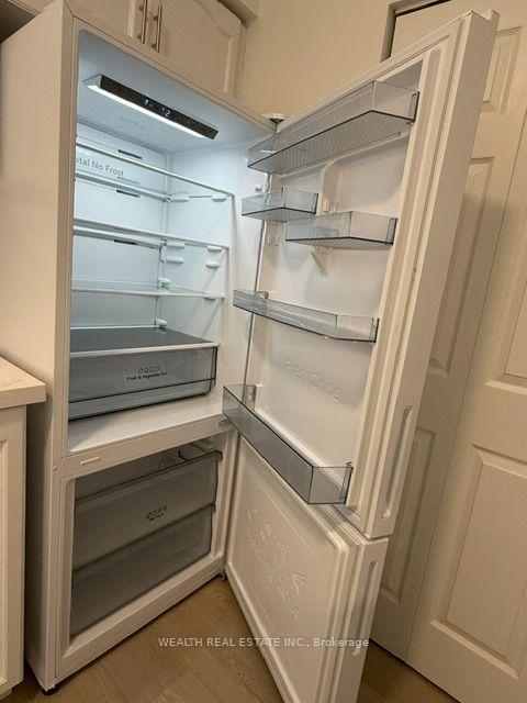 Photo 5 of Unit 102, 7378 Yonge Street, Vaughan, Crestwood-Springfarm-Yorkhill — HOMEH
