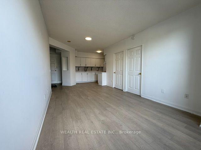 Photo 7 of Unit 102, 7378 Yonge Street, Vaughan, Crestwood-Springfarm-Yorkhill — HOMEH