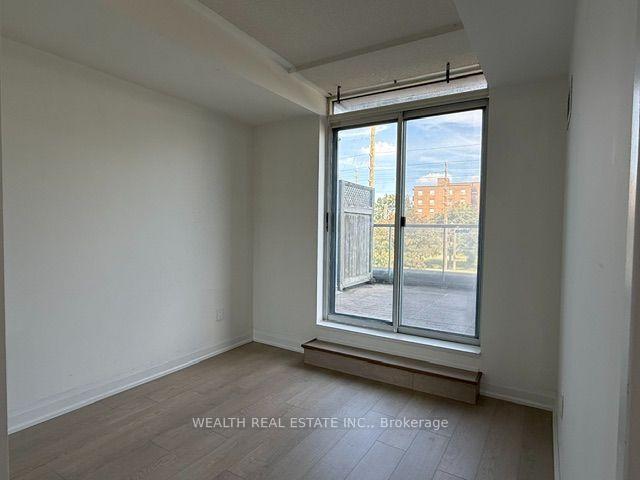 Photo 13 of Unit 102, 7378 Yonge Street, Vaughan, Crestwood-Springfarm-Yorkhill — HOMEH