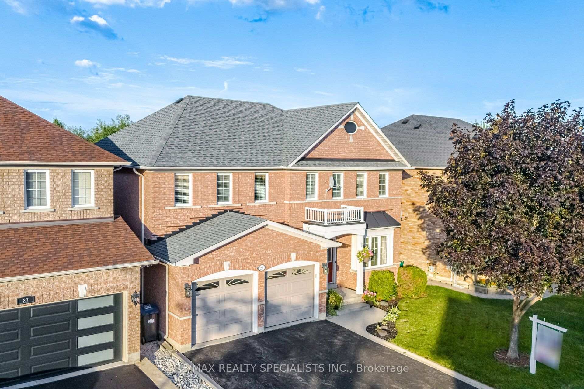 Photo 5 of 25 Dovergreen Drive, Brampton, Fletcher's Meadow — HOMEH