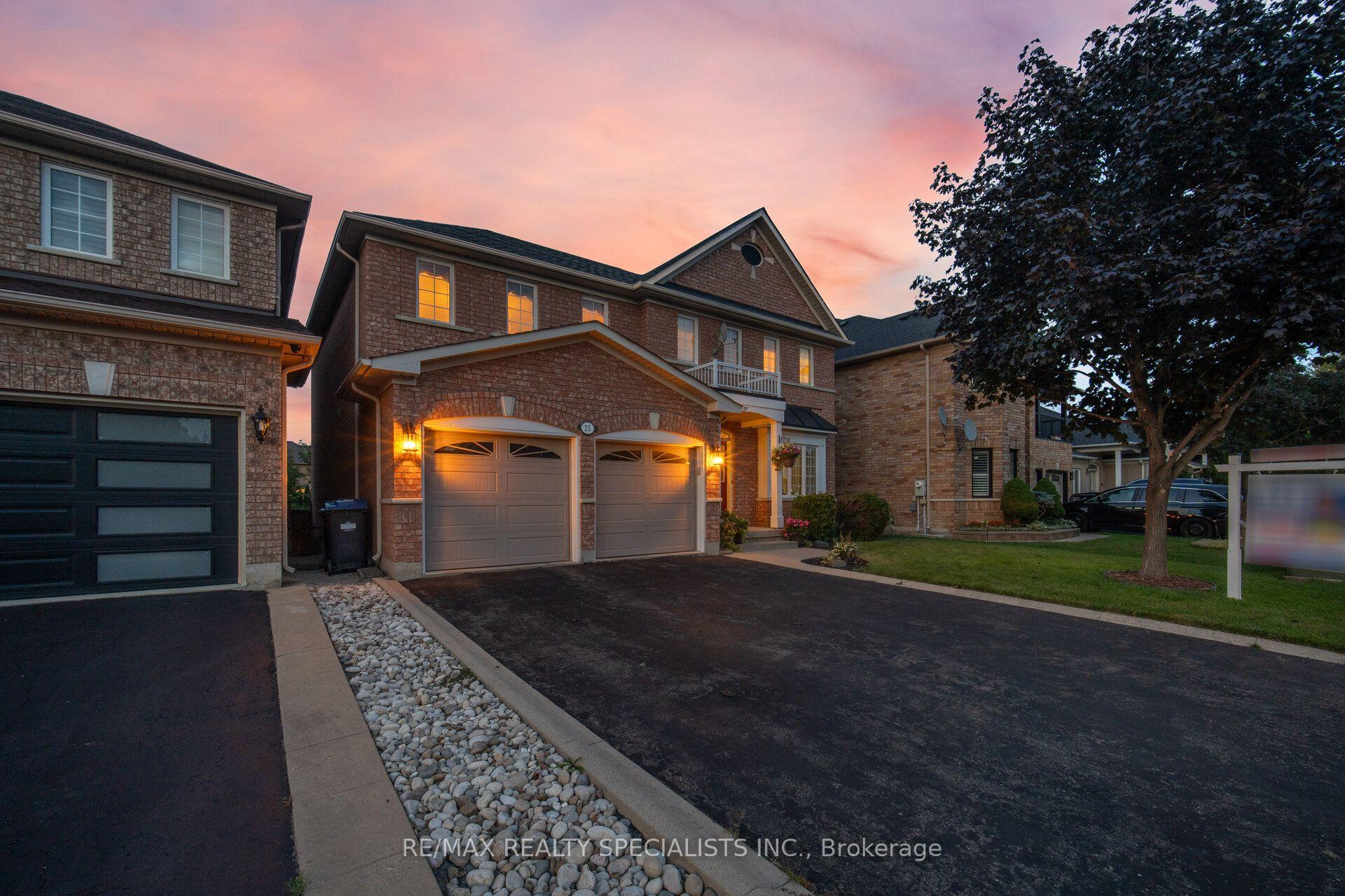 Photo 6 of 25 Dovergreen Drive, Brampton, Fletcher's Meadow — HOMEH