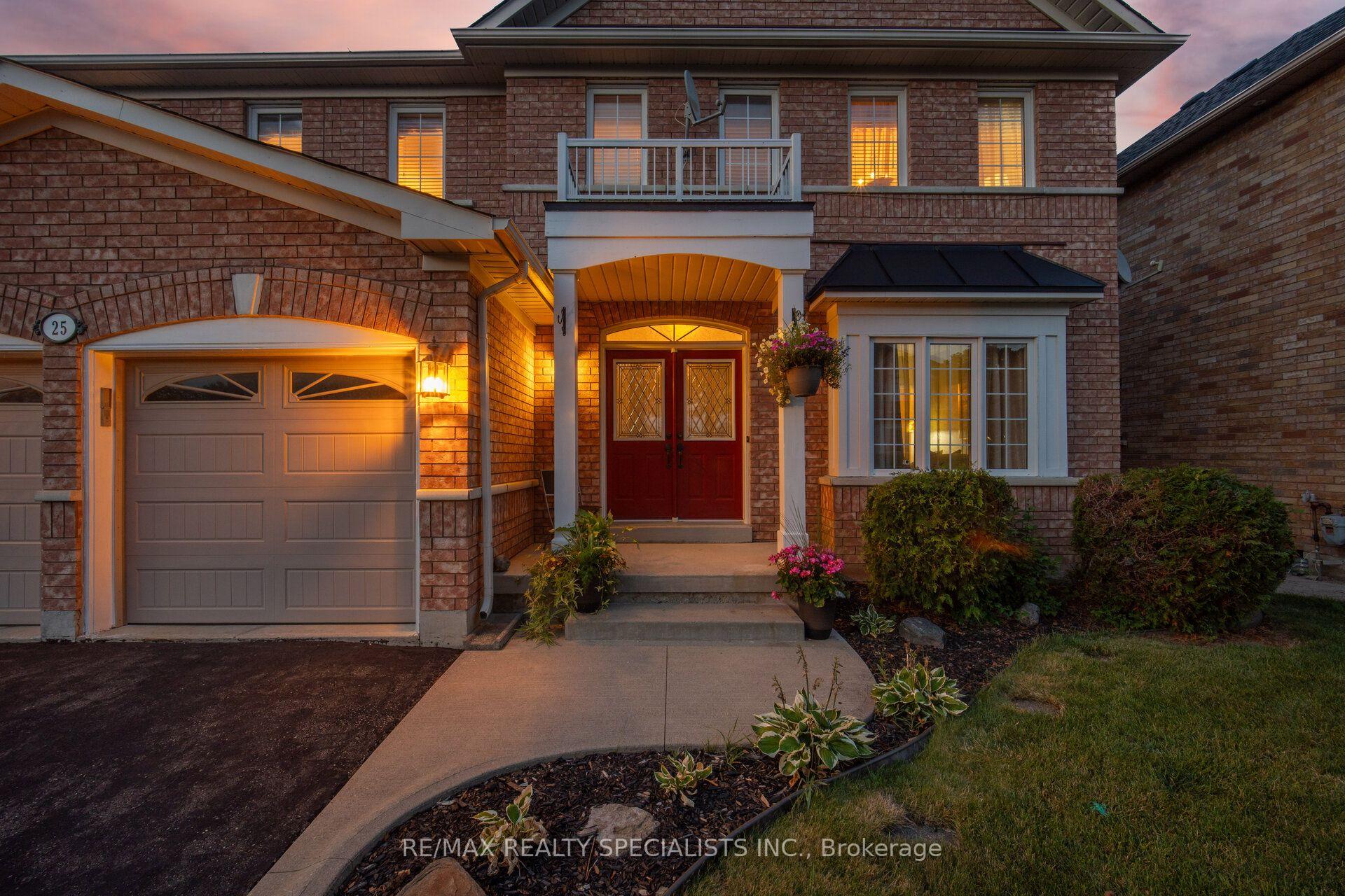 Photo 9 of 25 Dovergreen Drive, Brampton, Fletcher's Meadow — HOMEH