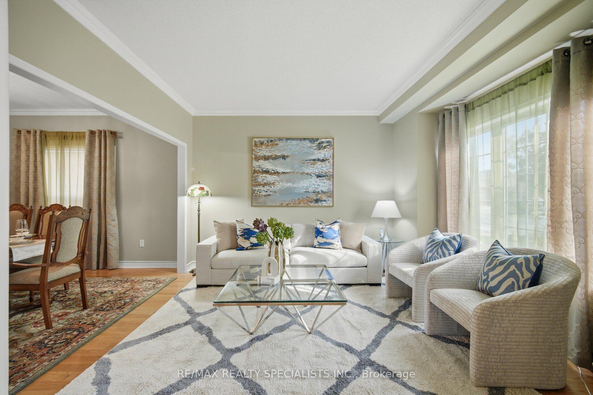 Photo 12 of 25 Dovergreen Drive, Brampton, Fletcher's Meadow — HOMEH