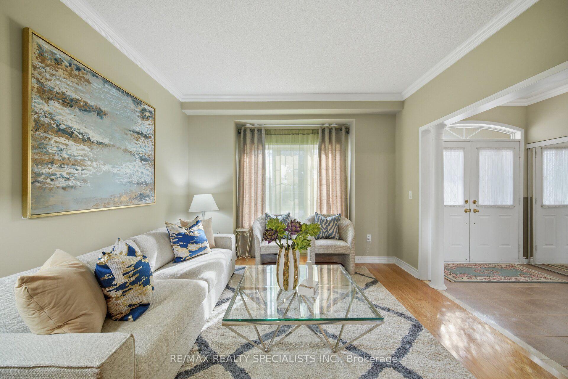 Photo 13 of 25 Dovergreen Drive, Brampton, Fletcher's Meadow — HOMEH
