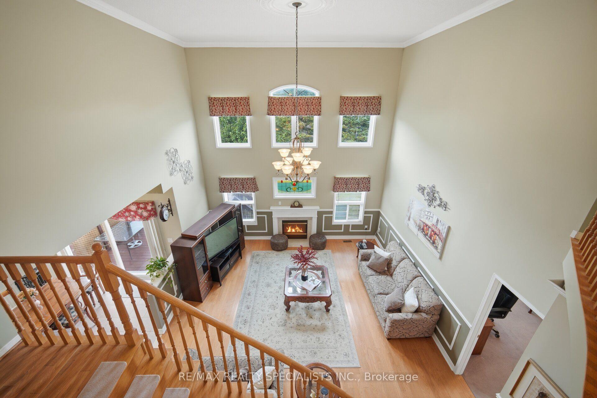 Photo 17 of 25 Dovergreen Drive, Brampton, Fletcher's Meadow — HOMEH