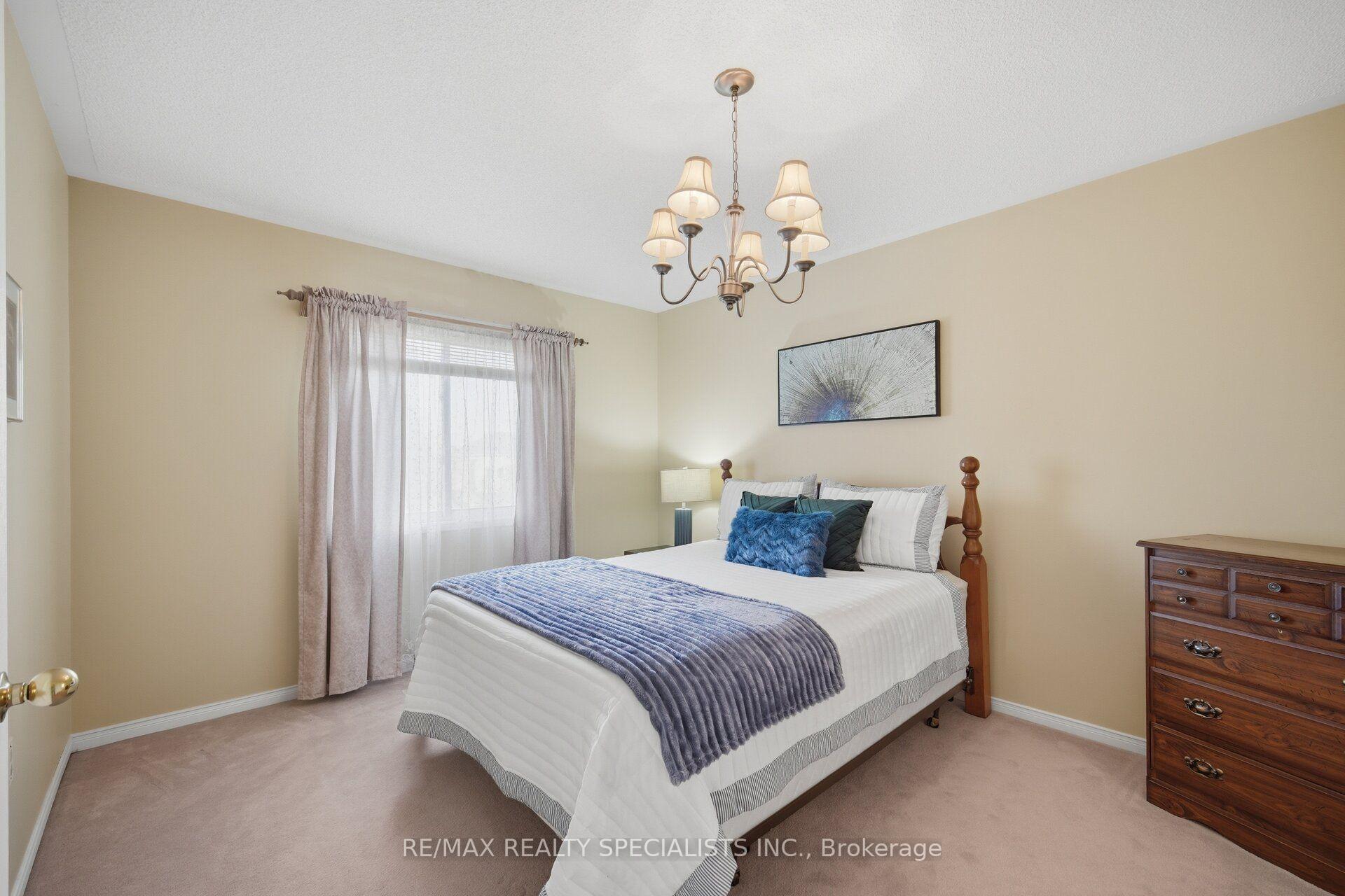 Photo 36 of 25 Dovergreen Drive, Brampton, Fletcher's Meadow — HOMEH