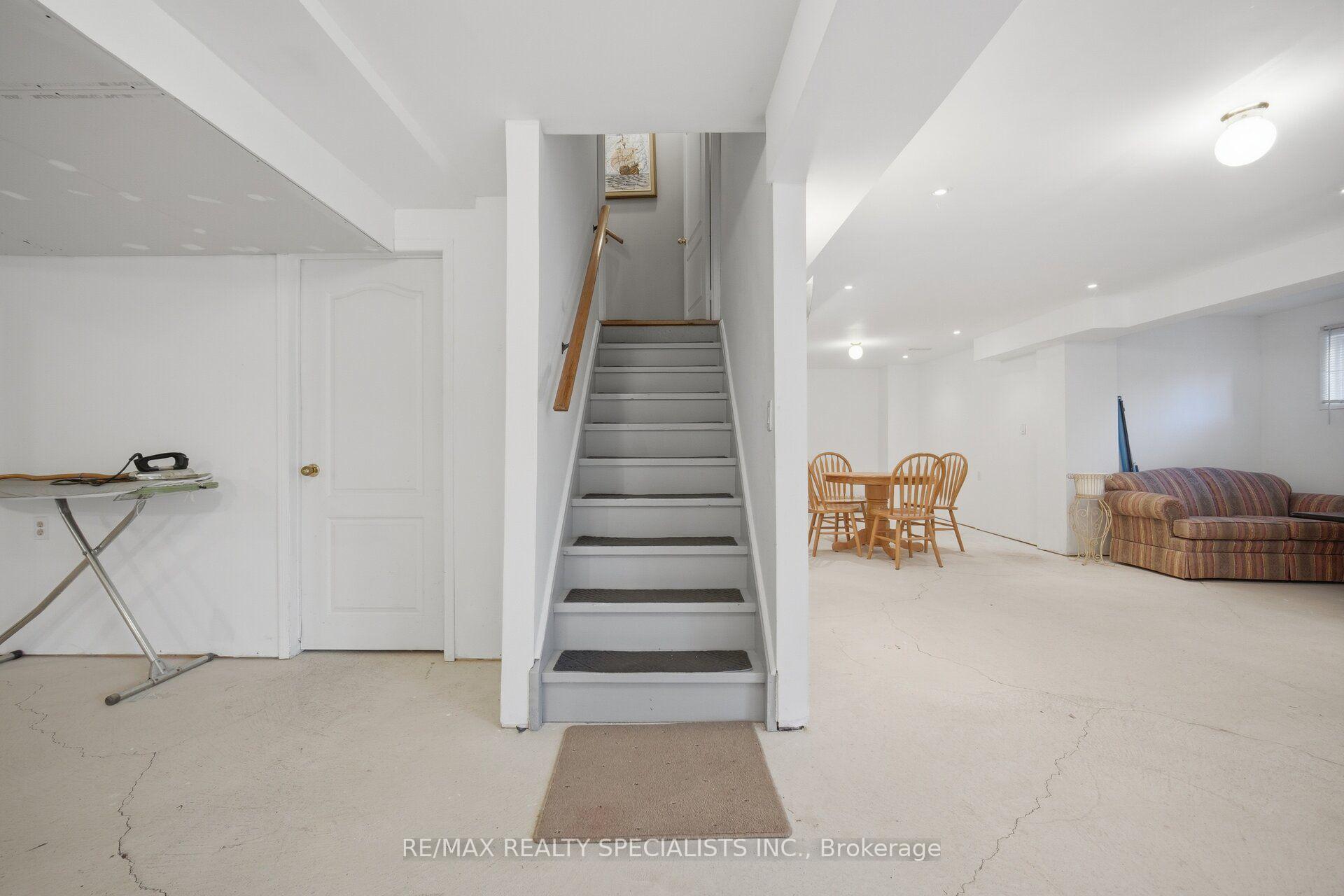 Photo 40 of 25 Dovergreen Drive, Brampton, Fletcher's Meadow — HOMEH