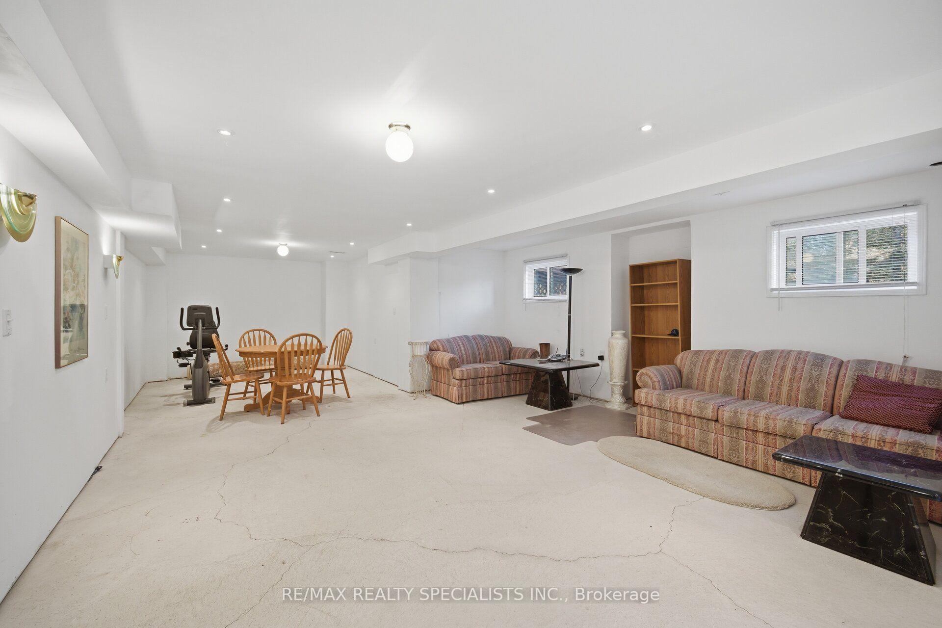 Photo 44 of 25 Dovergreen Drive, Brampton, Fletcher's Meadow — HOMEH