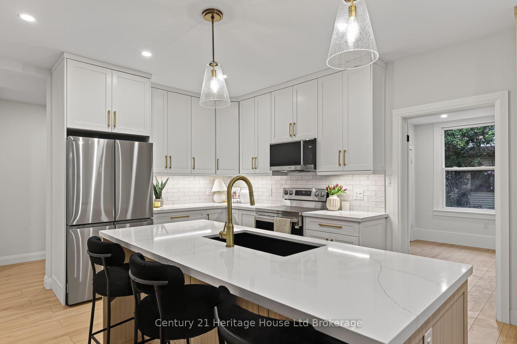 Photo 13 of 256 Union Street, Norfolk, Simcoe — HOMEH