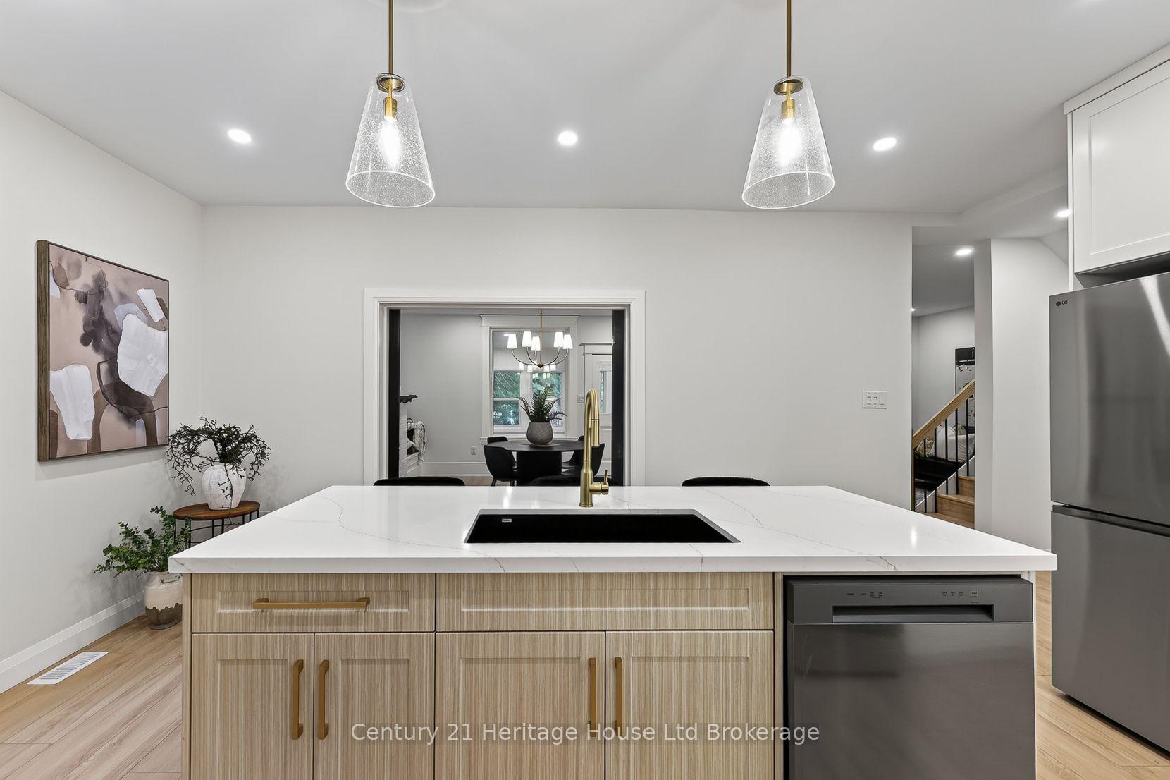 Photo 14 of 256 Union Street, Norfolk, Simcoe — HOMEH