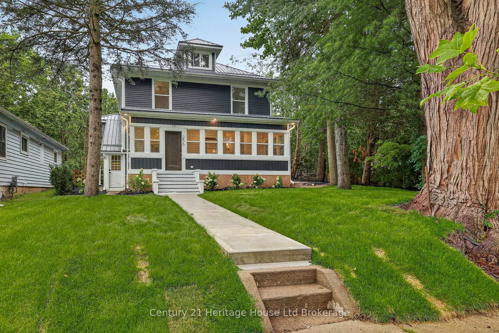 Photo 41 of 256 Union Street, Norfolk, Simcoe — HOMEH