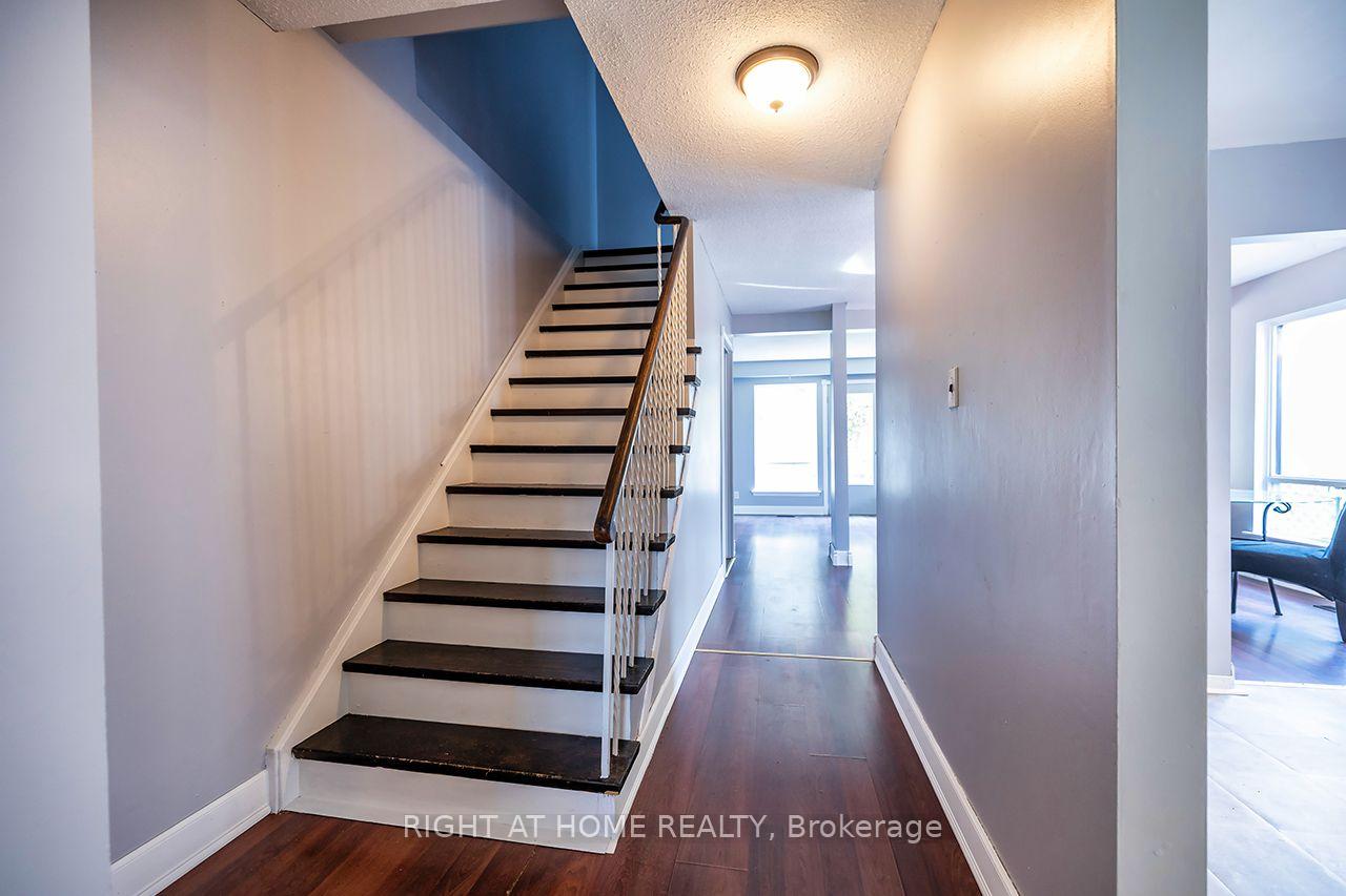 Photo 6 of 1262 Venus Crescent, Oshawa, Lakeview — HOMEH