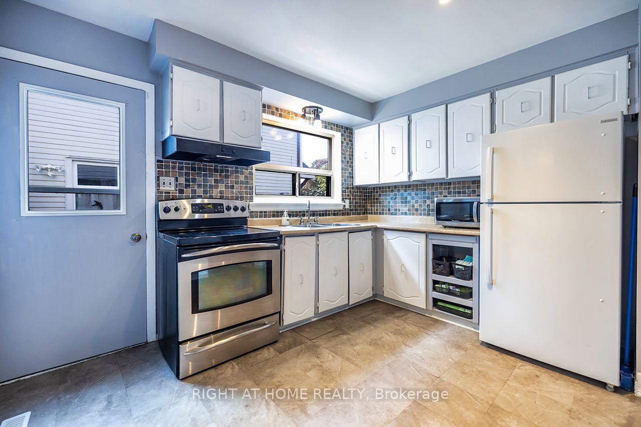 Photo 21 of 1262 Venus Crescent, Oshawa, Lakeview — HOMEH