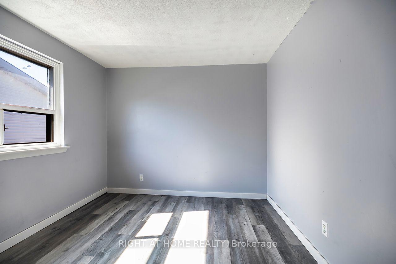 Photo 33 of 1262 Venus Crescent, Oshawa, Lakeview — HOMEH