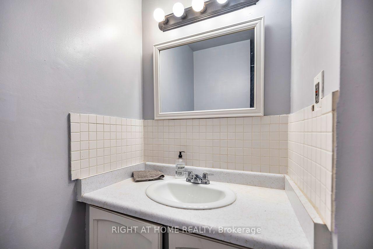 Photo 36 of 1262 Venus Crescent, Oshawa, Lakeview — HOMEH