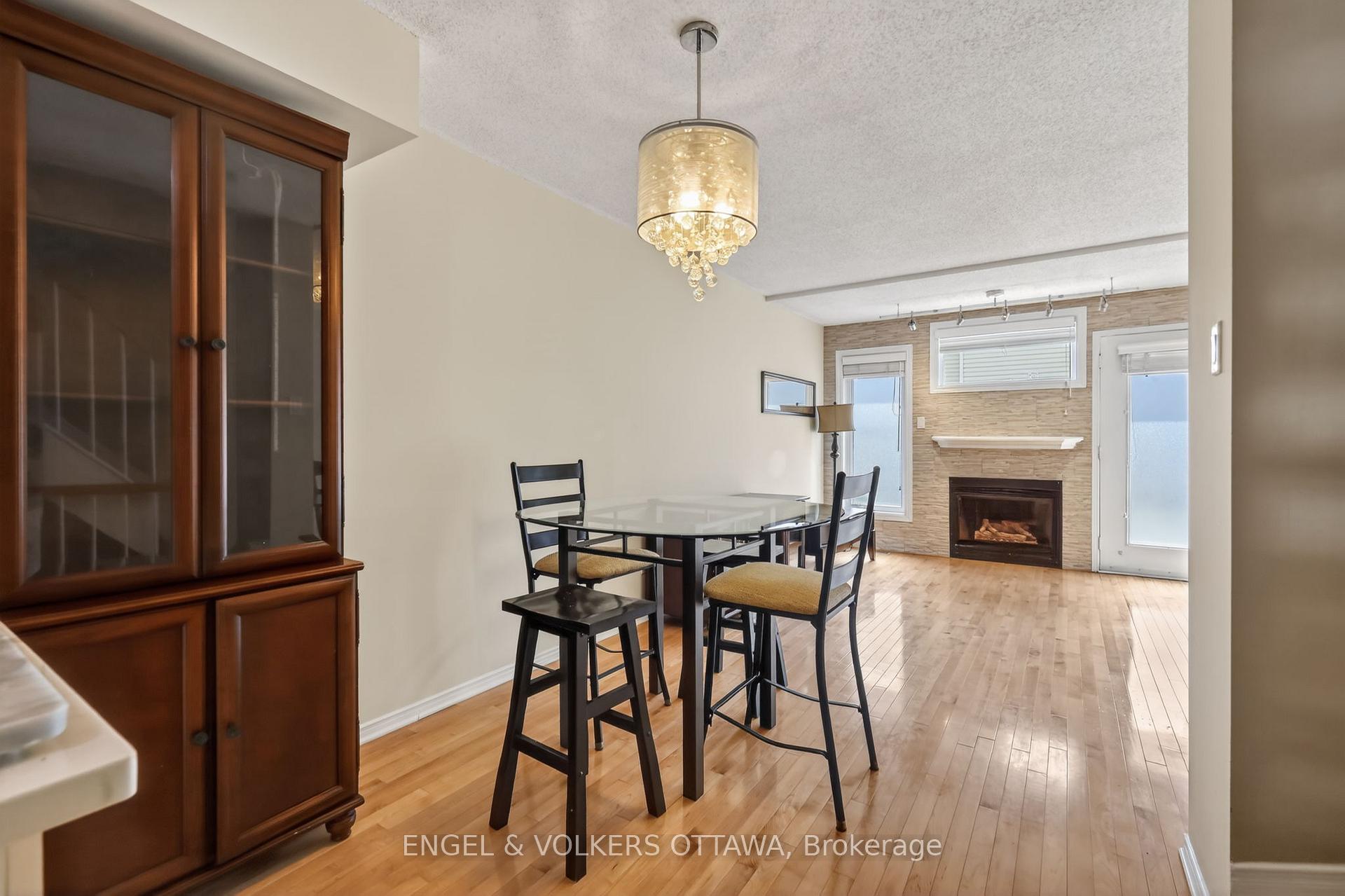Photo 7 of 90B Templeton Street, Ottawa, Sandy Hill — HOMEH