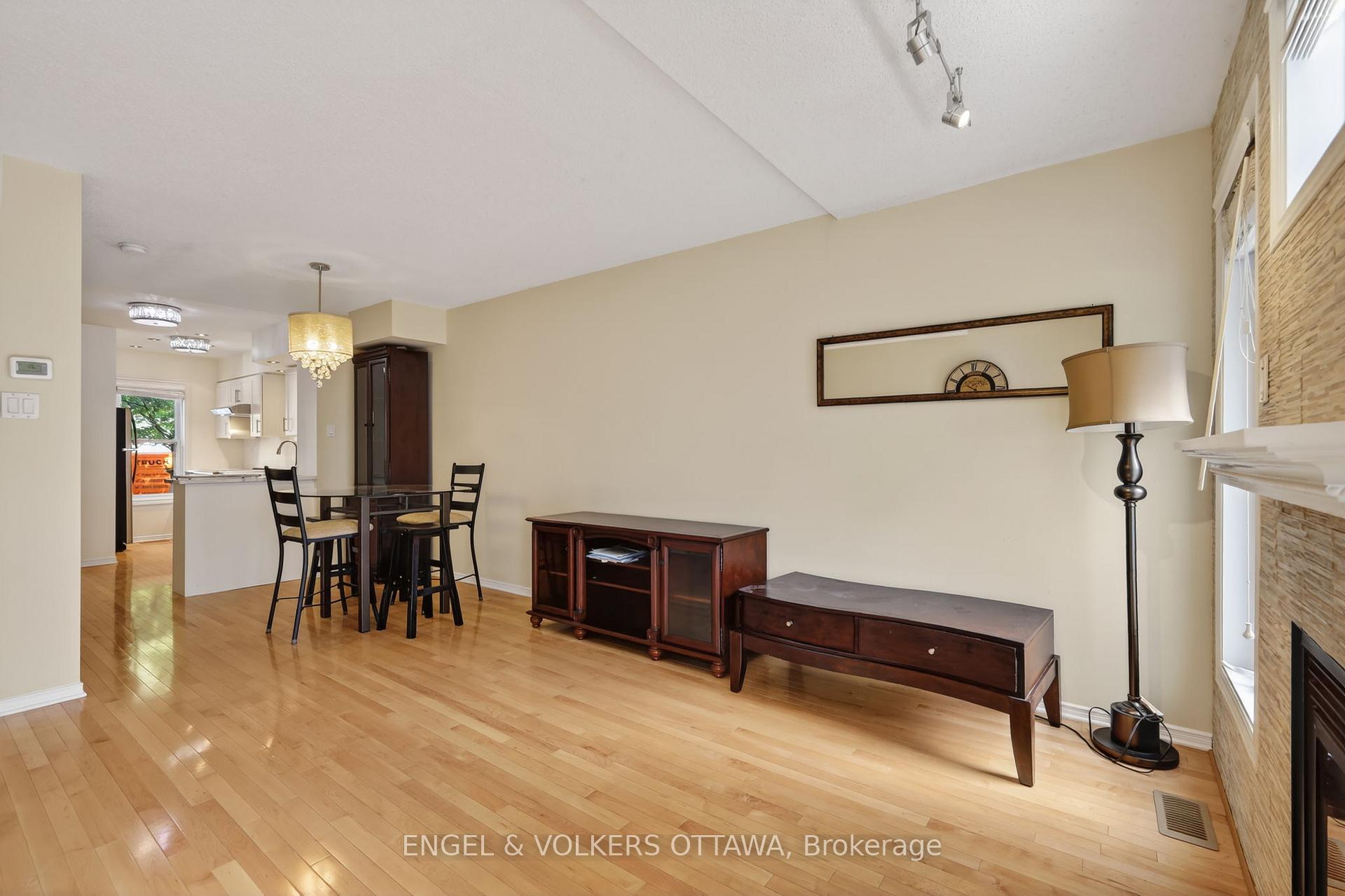 Photo 9 of 90B Templeton Street, Ottawa, Sandy Hill — HOMEH