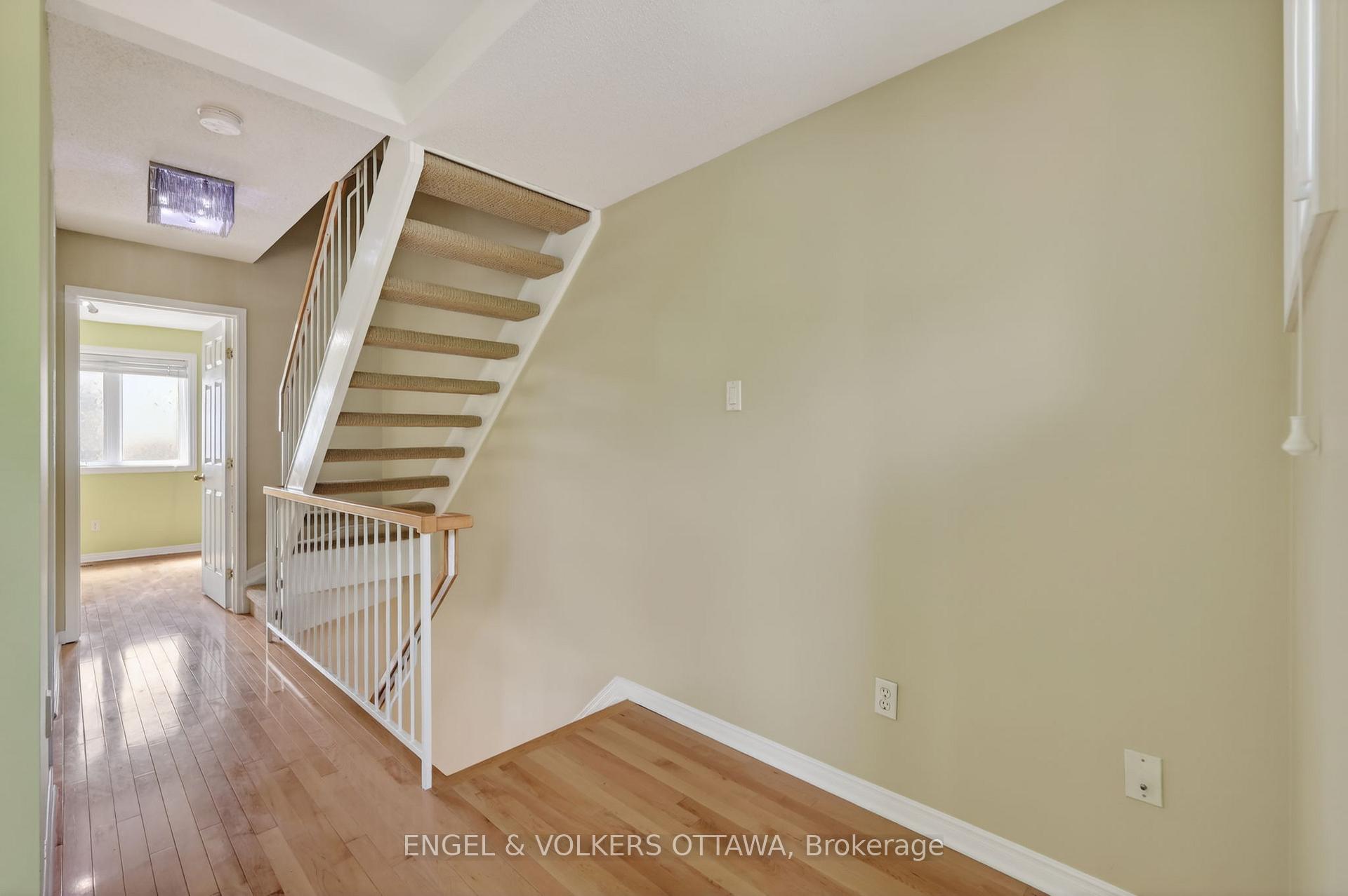 Photo 13 of 90B Templeton Street, Ottawa, Sandy Hill — HOMEH