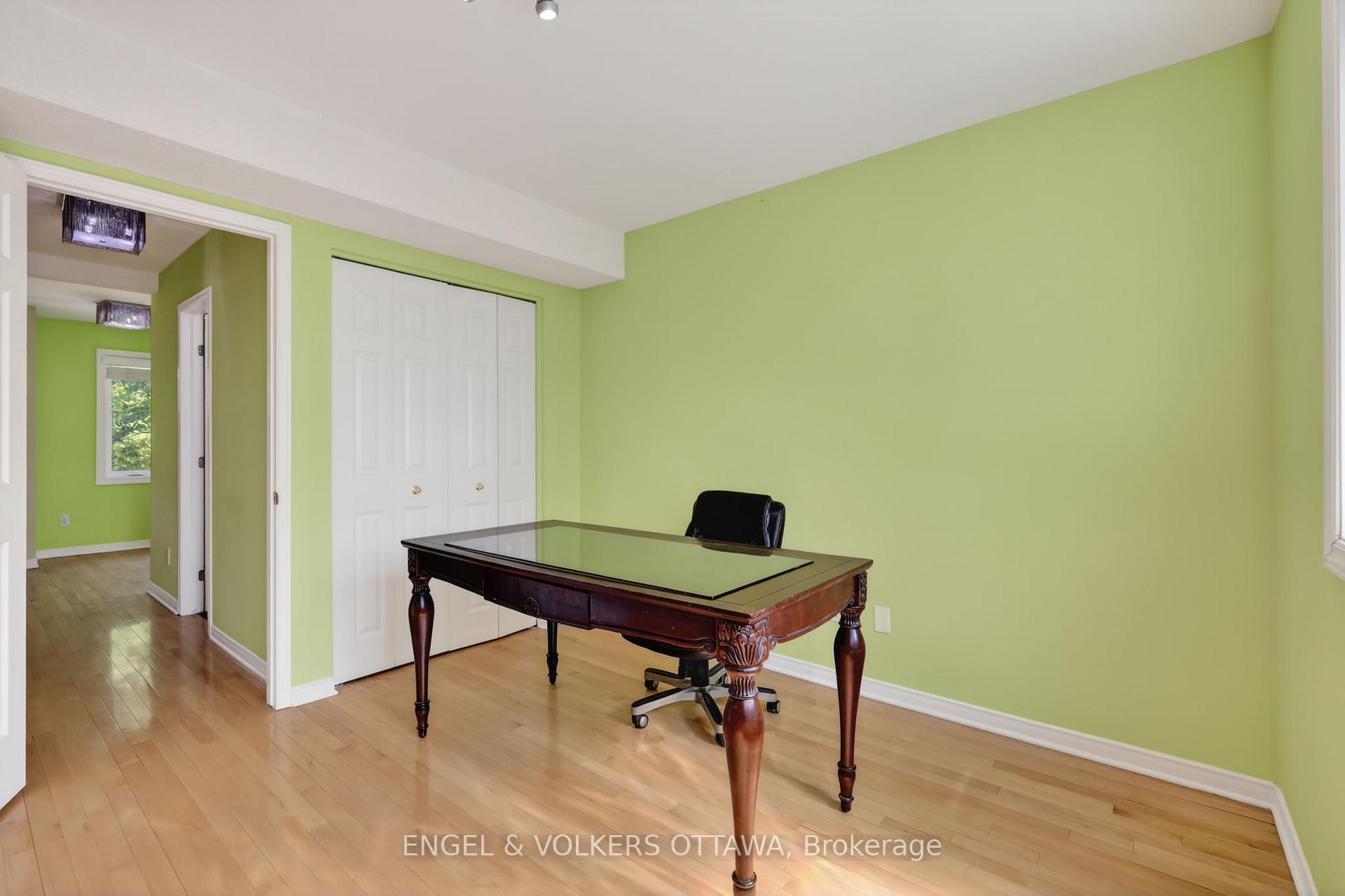 Photo 15 of 90B Templeton Street, Ottawa, Sandy Hill — HOMEH
