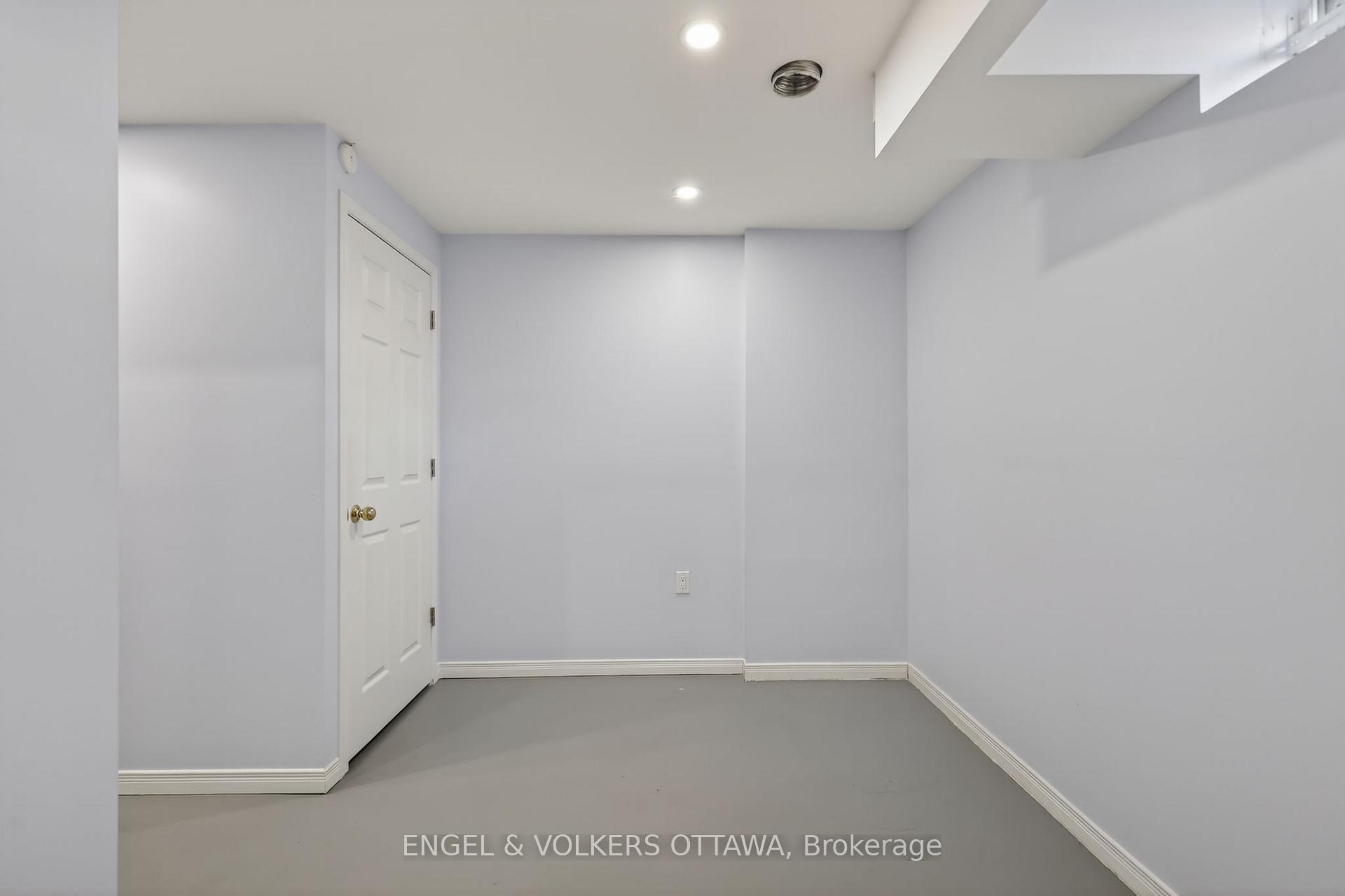 Photo 28 of 90B Templeton Street, Ottawa, Sandy Hill — HOMEH