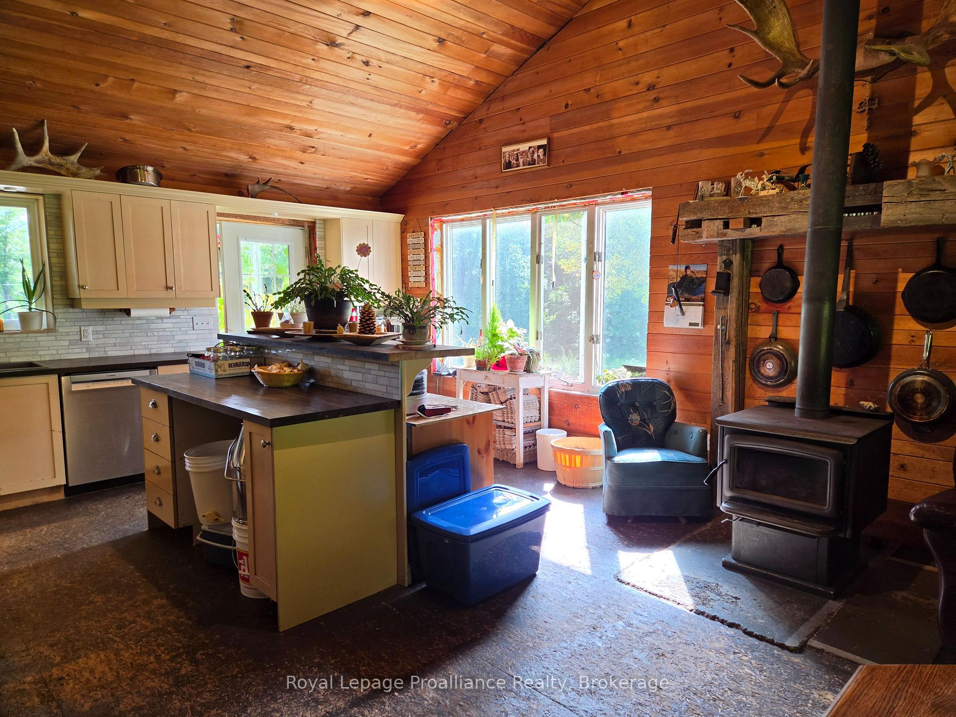 Photo 6 of 152 Addington Rd 3, Addington Highlands — HOMEH