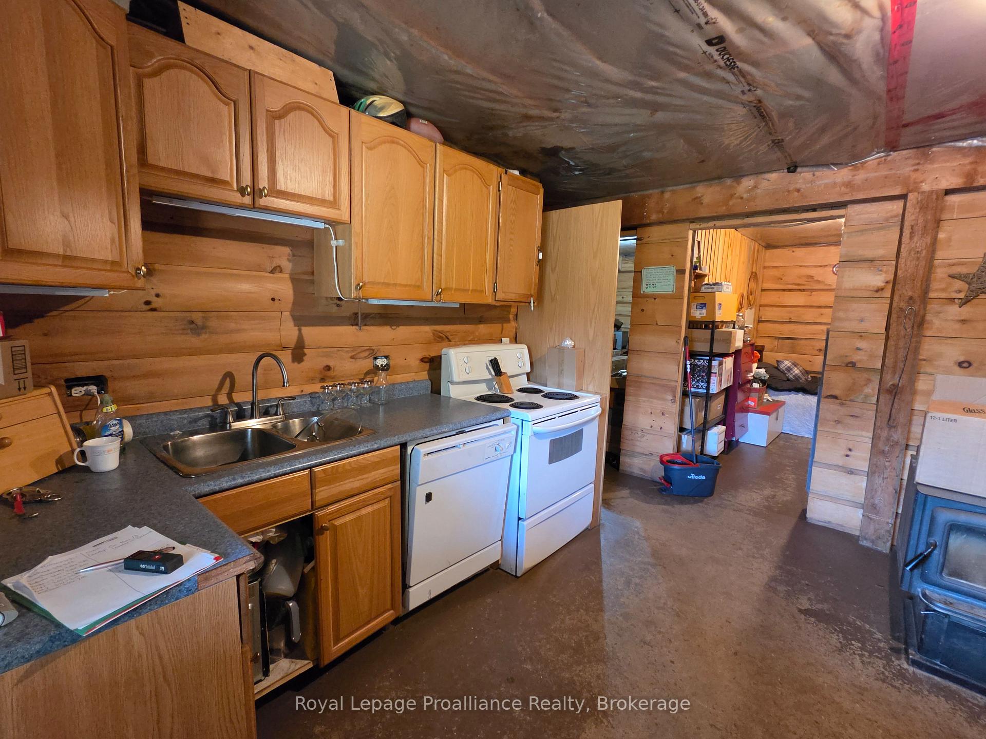 Photo 22 of 152 Addington Rd 3, Addington Highlands — HOMEH