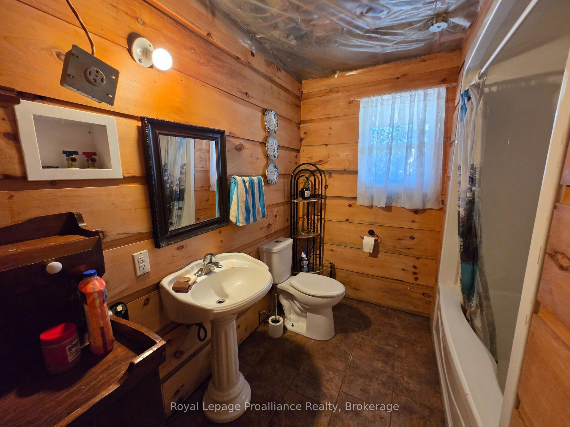 Photo 26 of 152 Addington Rd 3, Addington Highlands — HOMEH