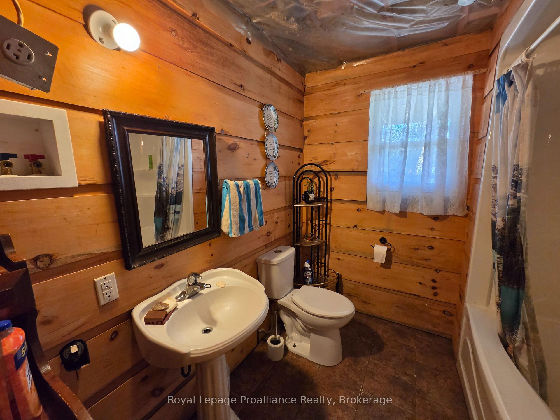 Photo 28 of 152 Addington Rd 3, Addington Highlands — HOMEH