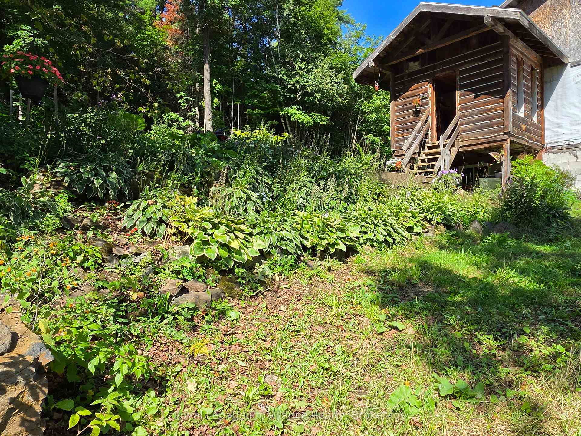 Photo 34 of 152 Addington Rd 3, Addington Highlands — HOMEH