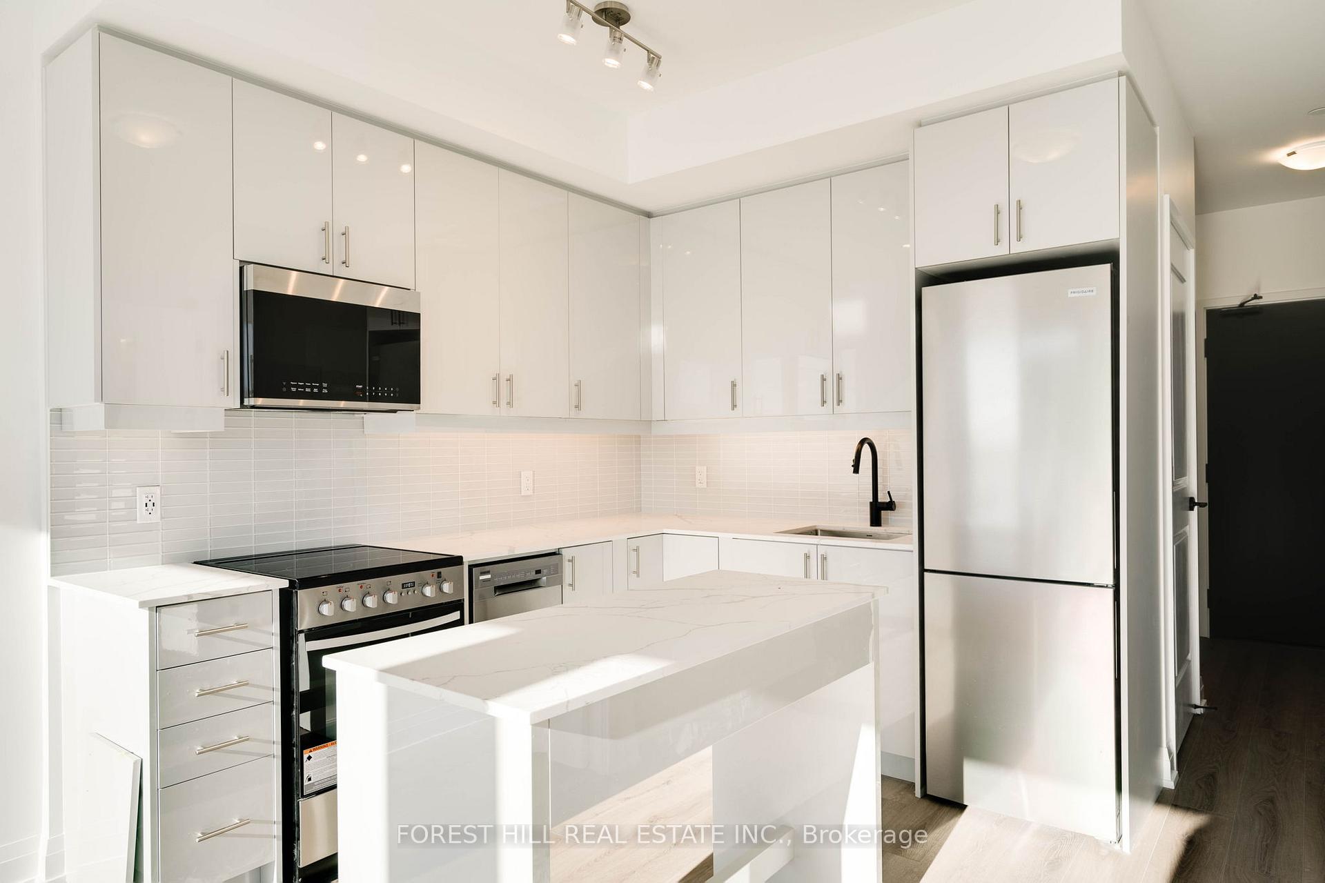 Photo 4 of Unit 807, 2343 Khalsa Gate, Oakville, Westmount — HOMEH