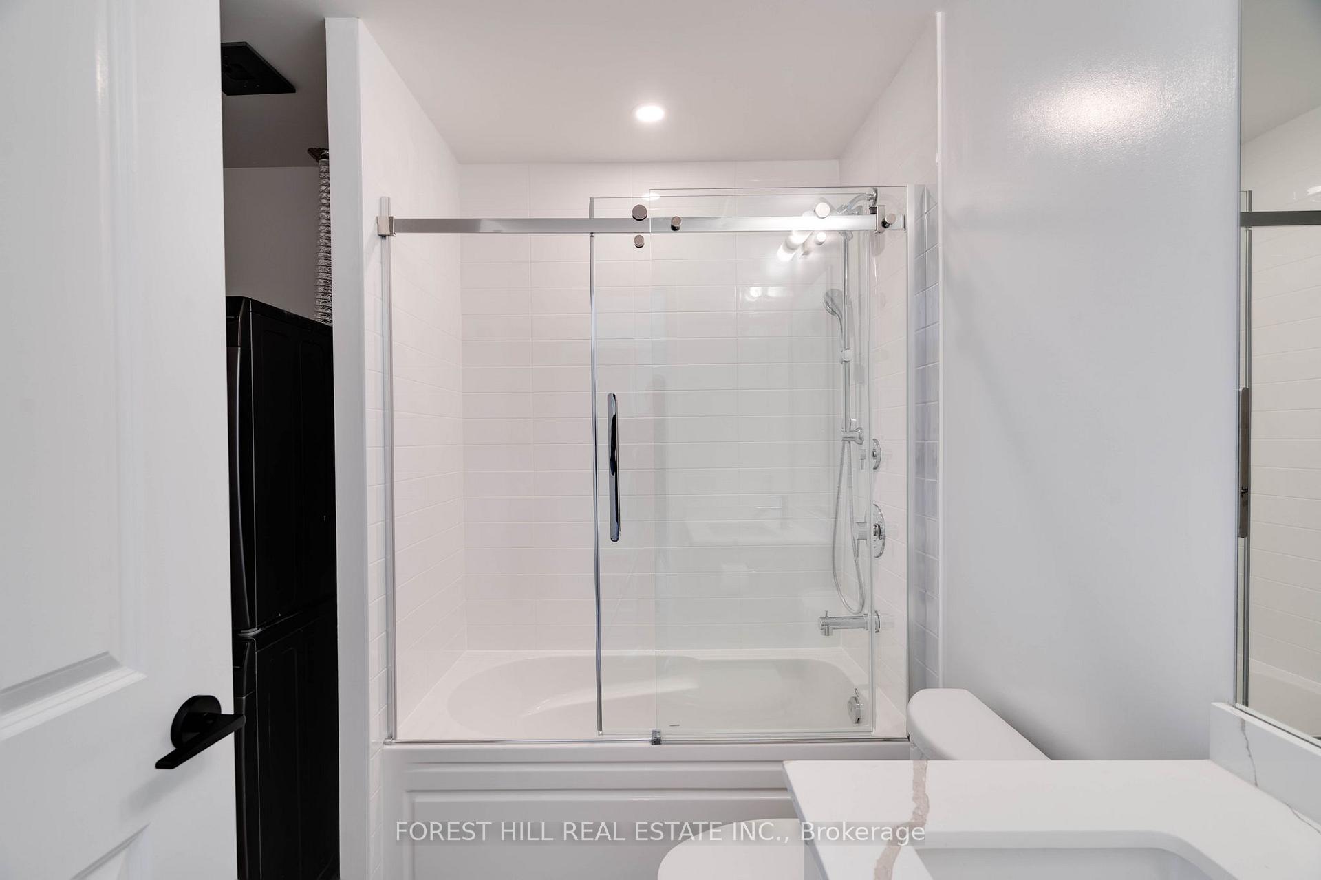 Photo 17 of Unit 807, 2343 Khalsa Gate, Oakville, Westmount — HOMEH