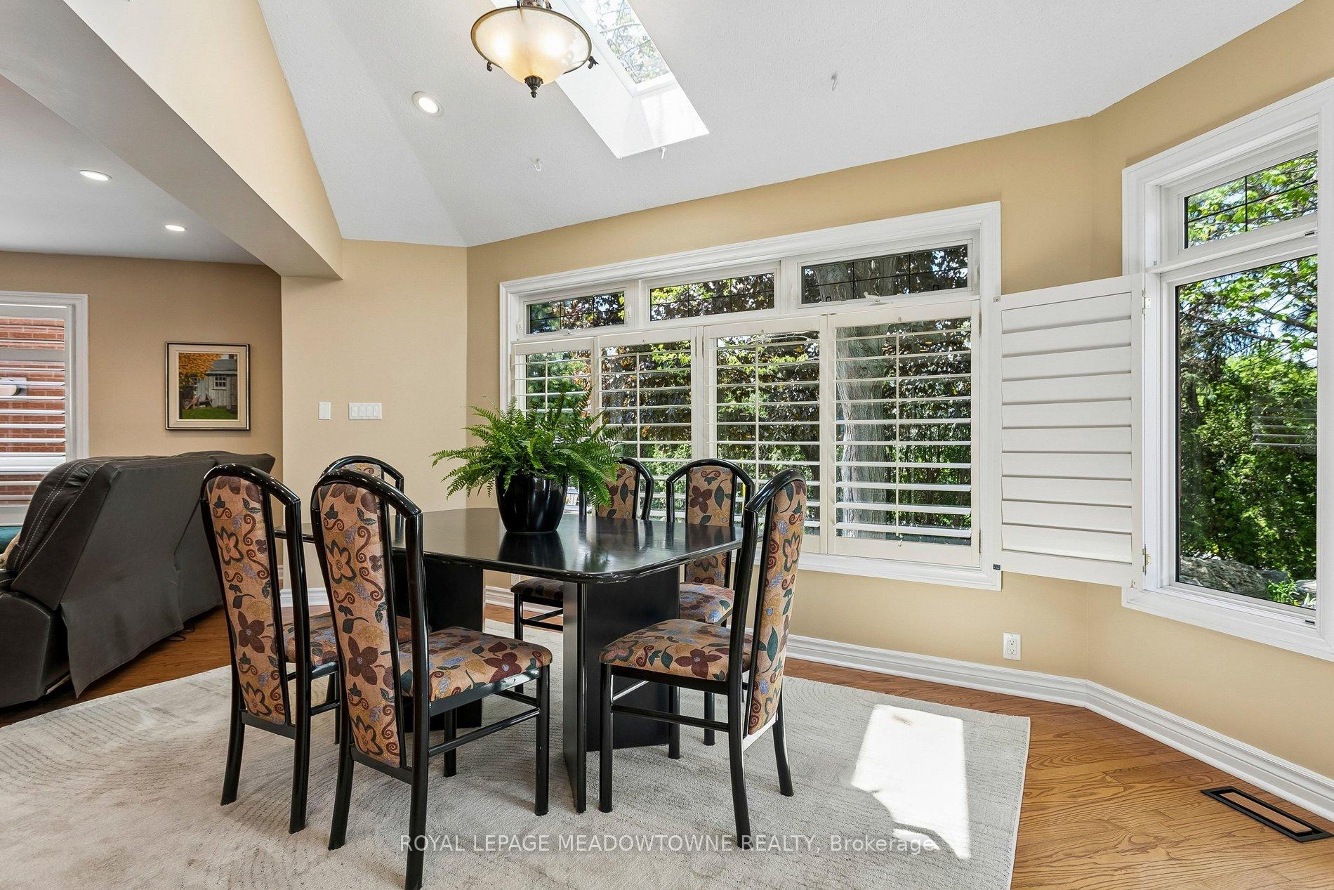 Photo 13 of 3170 Plum Tree Crescent, Mississauga, Meadowvale — HOMEH