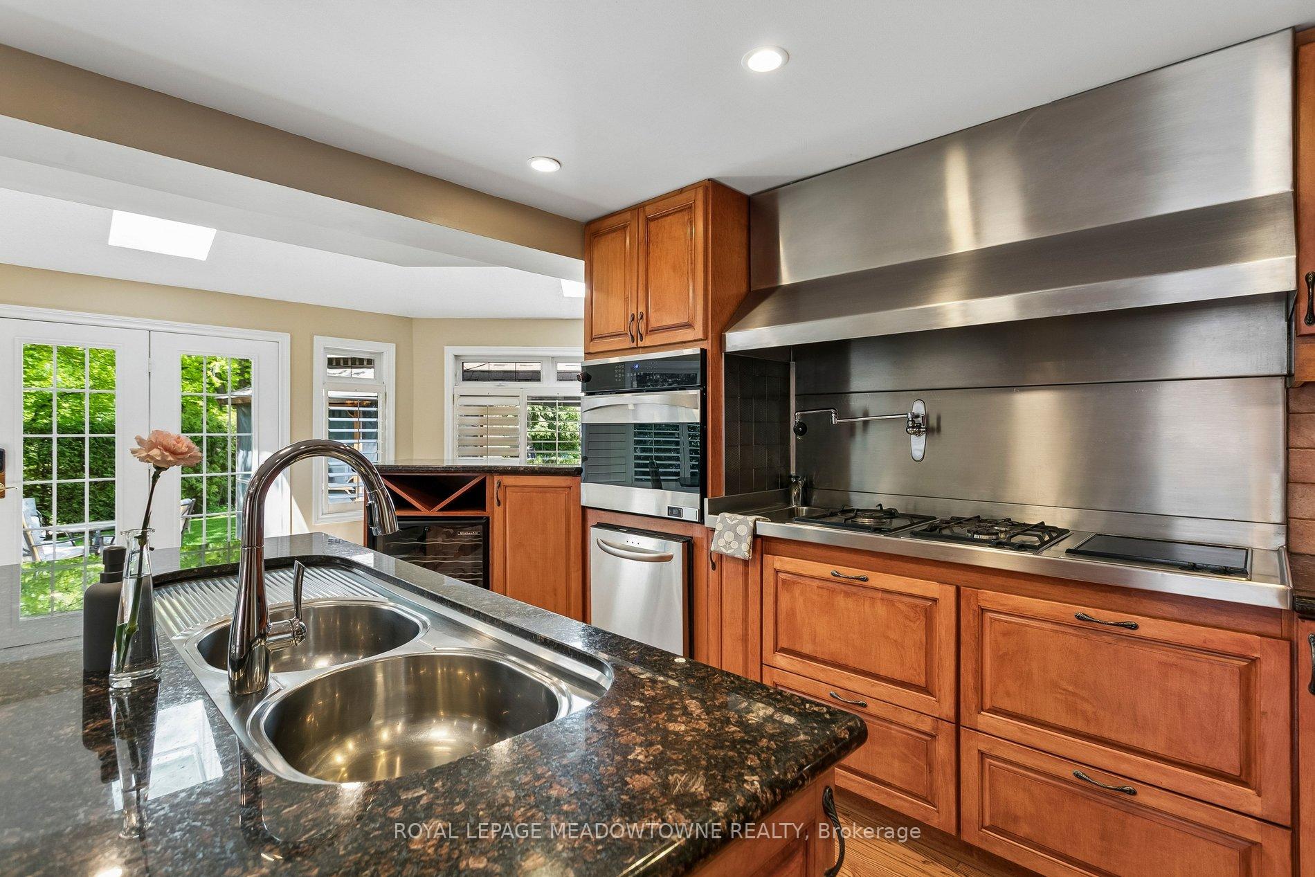 Photo 18 of 3170 Plum Tree Crescent, Mississauga, Meadowvale — HOMEH