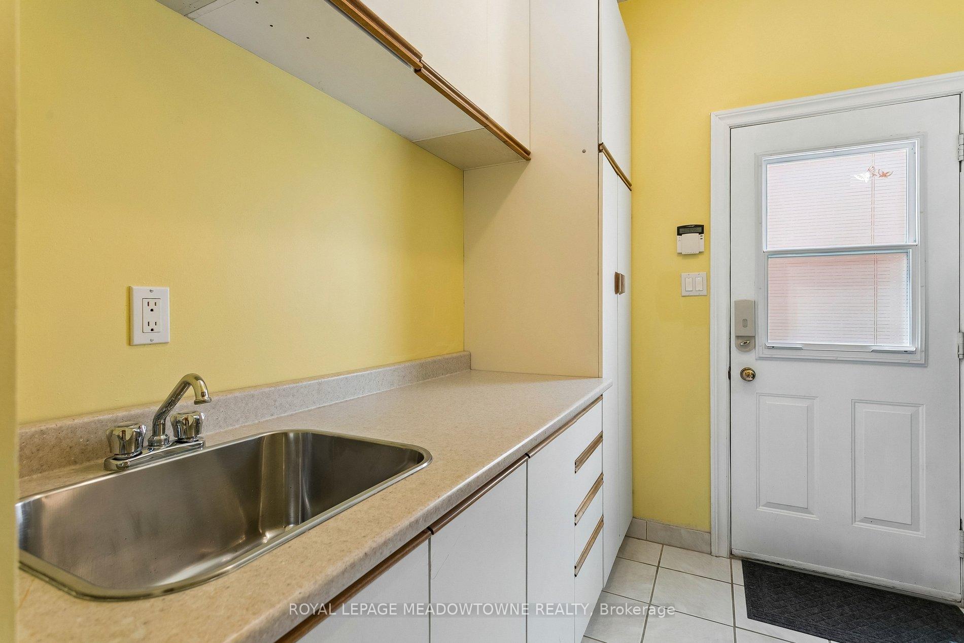 Photo 25 of 3170 Plum Tree Crescent, Mississauga, Meadowvale — HOMEH