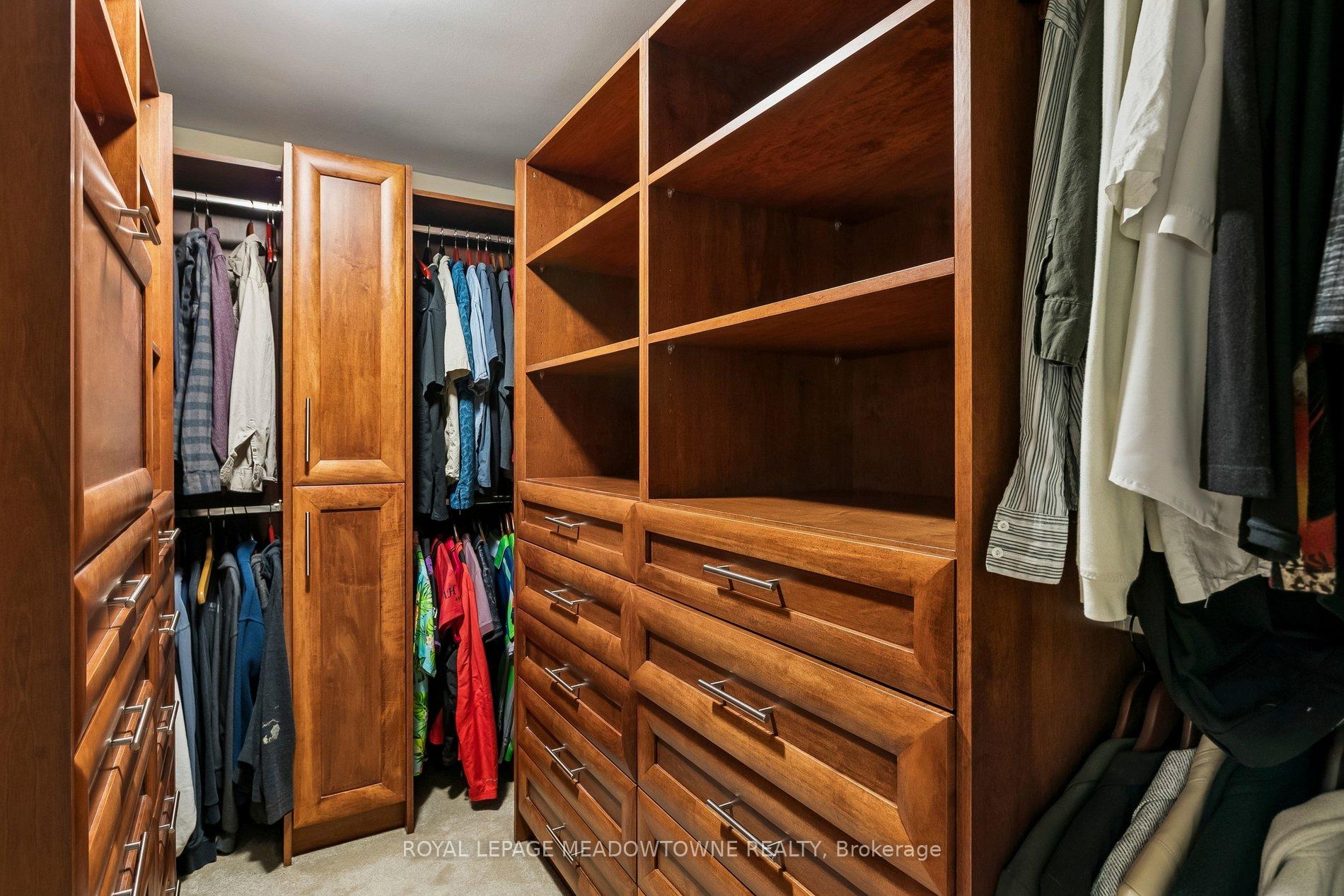 Photo 38 of 3170 Plum Tree Crescent, Mississauga, Meadowvale — HOMEH