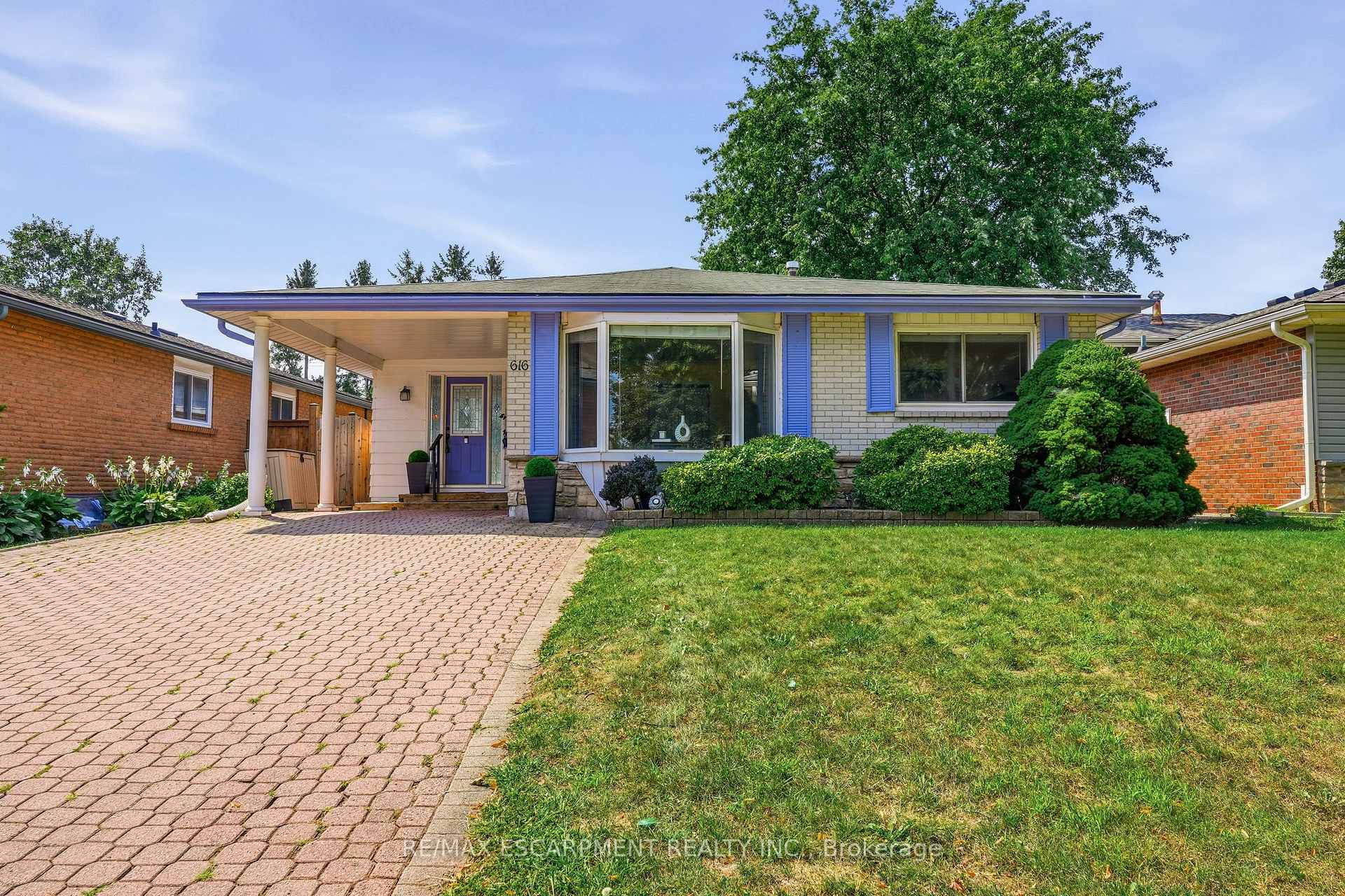 Photo 2 of 616 Mullin Way, Burlington, Appleby — HOMEH