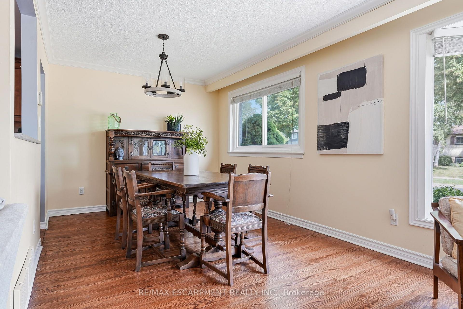 Photo 11 of 616 Mullin Way, Burlington, Appleby — HOMEH