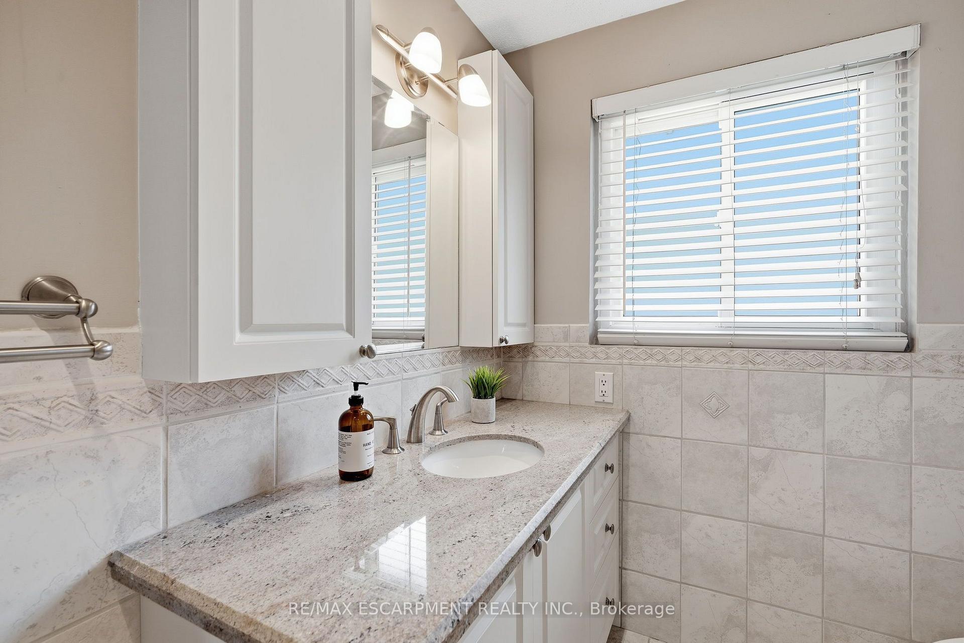 Photo 20 of 616 Mullin Way, Burlington, Appleby — HOMEH