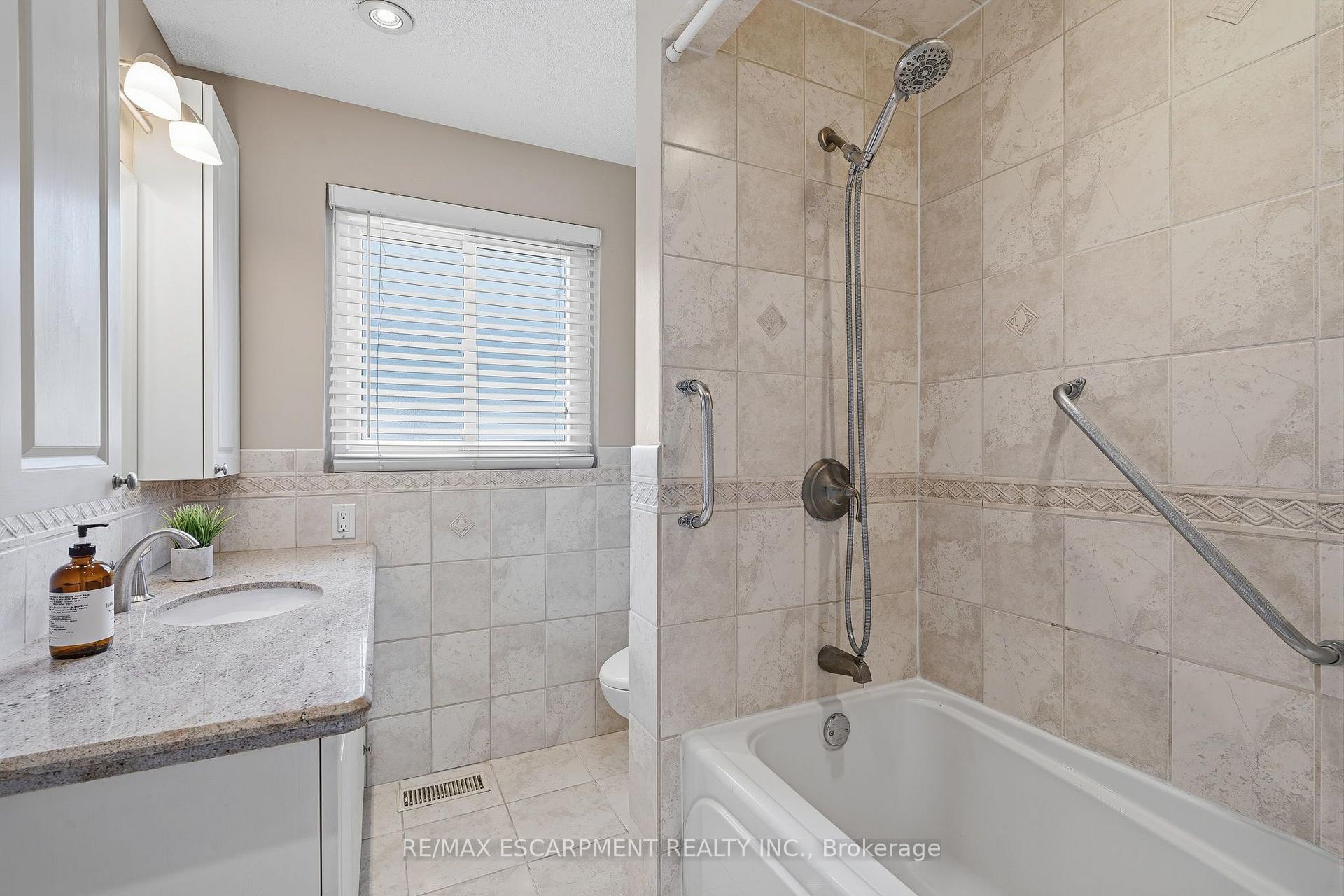 Photo 21 of 616 Mullin Way, Burlington, Appleby — HOMEH
