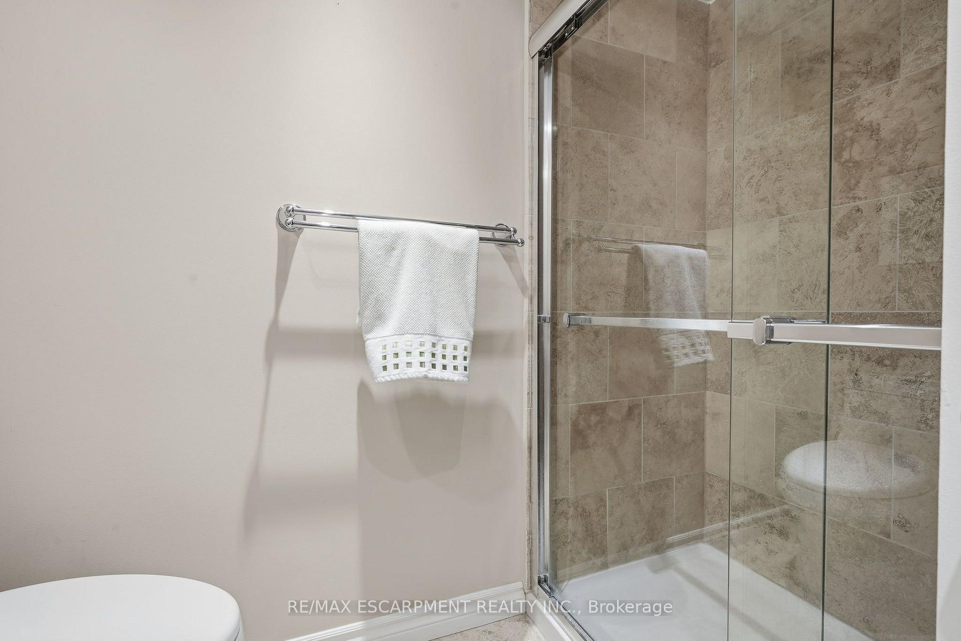 Photo 36 of 616 Mullin Way, Burlington, Appleby — HOMEH