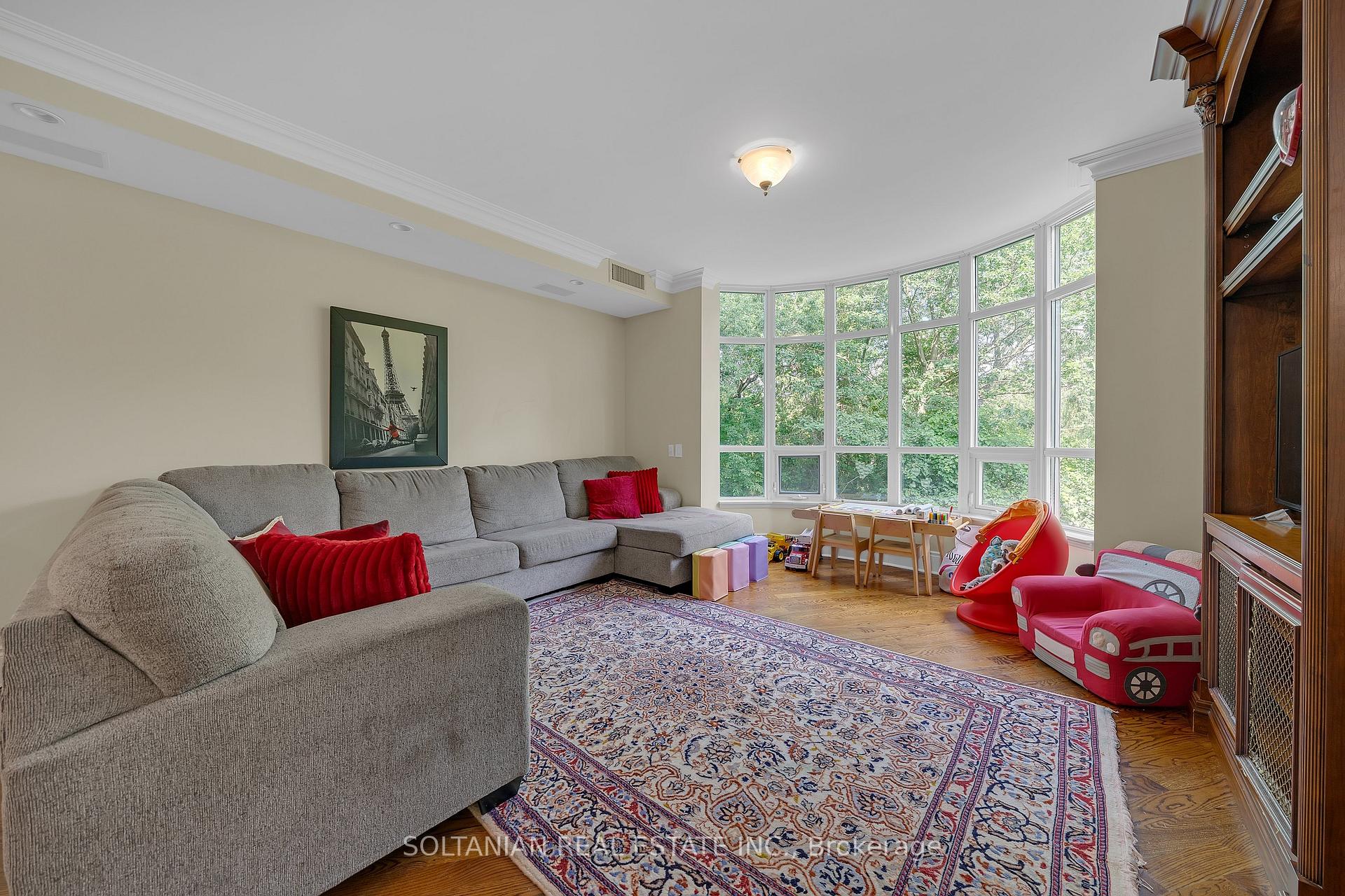 Photo 20 of Unit 212, 7071 Bayview Avenue, Markham, Bayview Glen — HOMEH