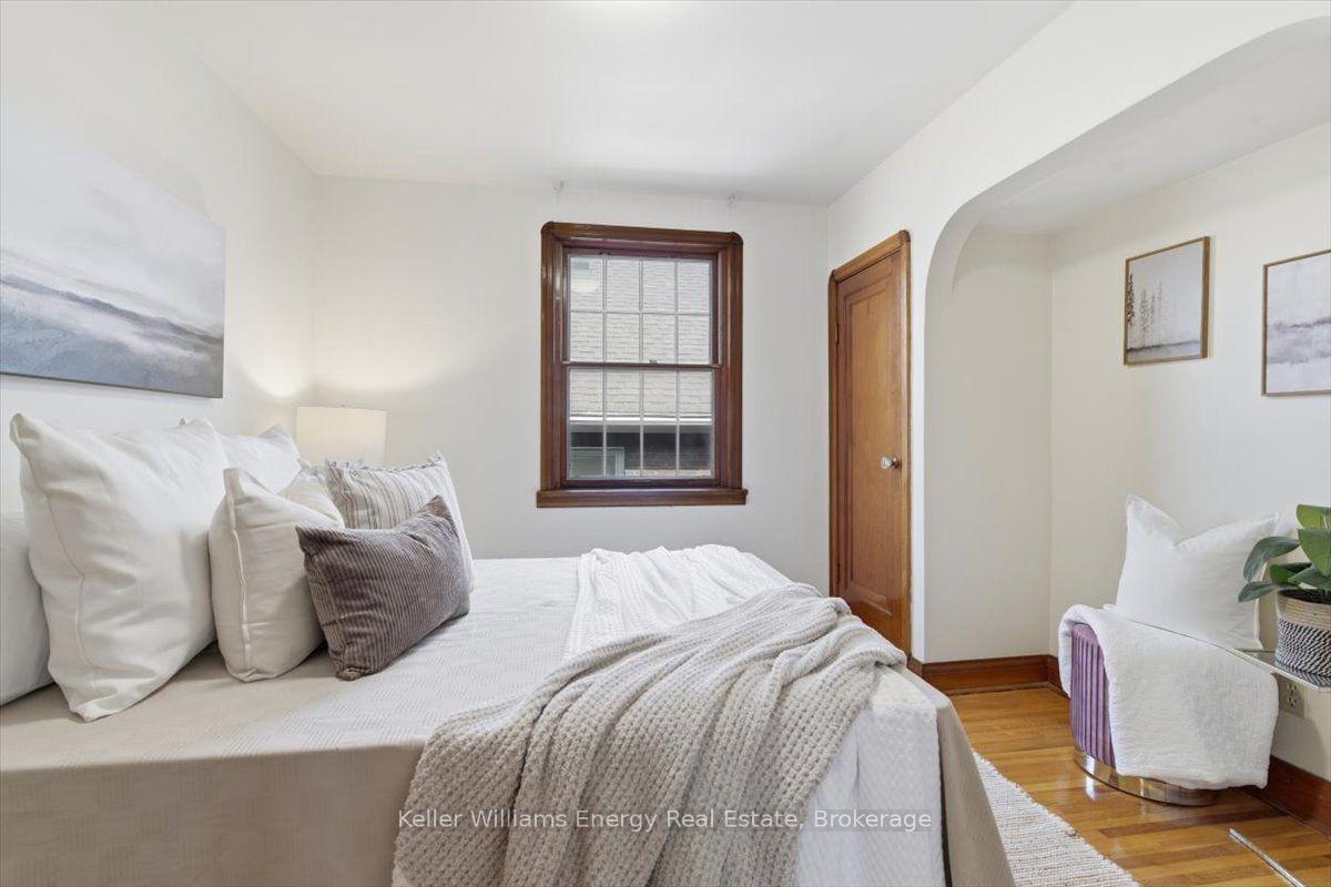 Photo 15 of 216 College Avenue, Oshawa, Vanier — HOMEH